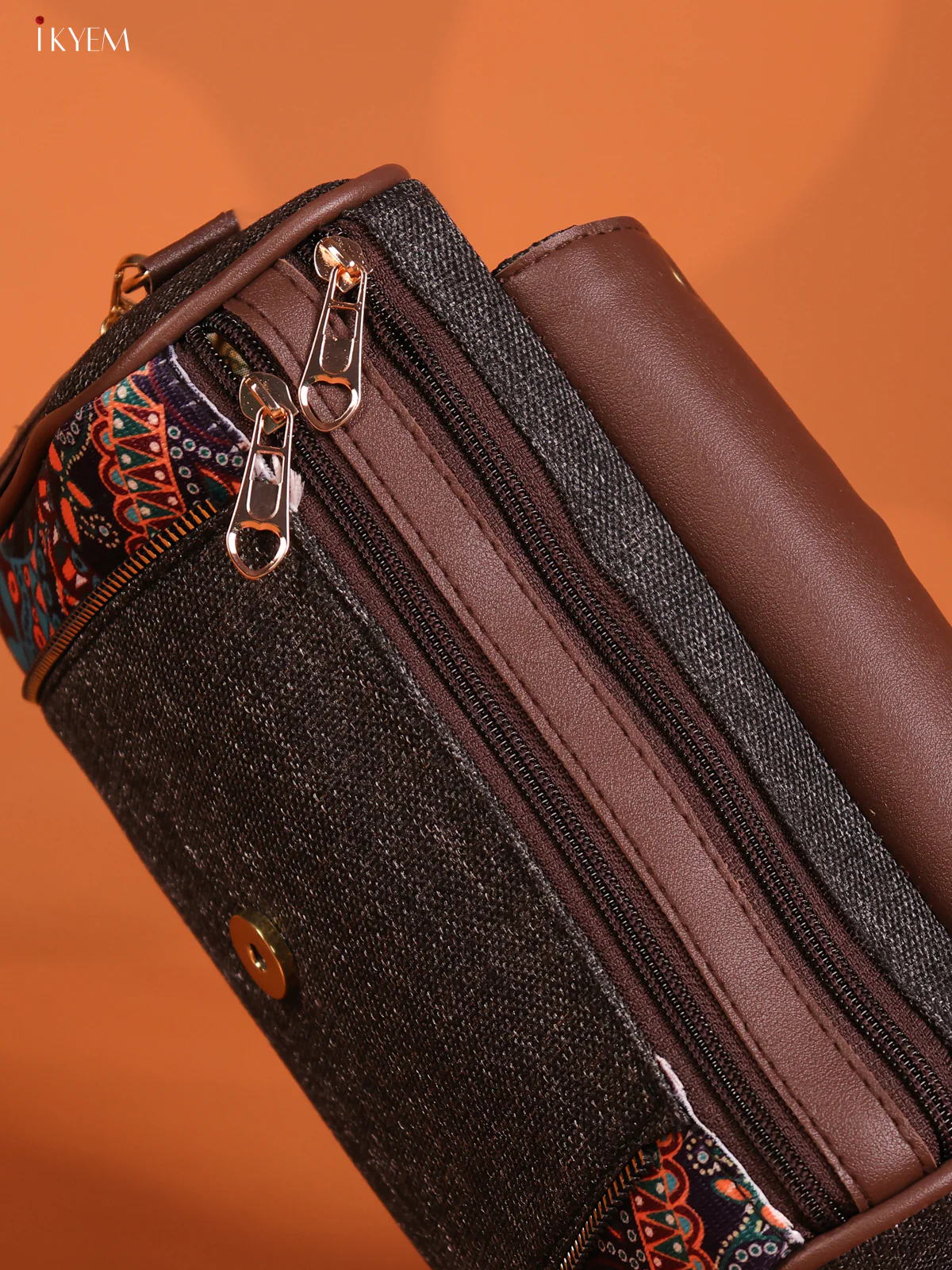 Jacquard Geometric Patten & Printed Leather sling Bag with 3 Compartments - Black with Blue - KD26614 - Image 3