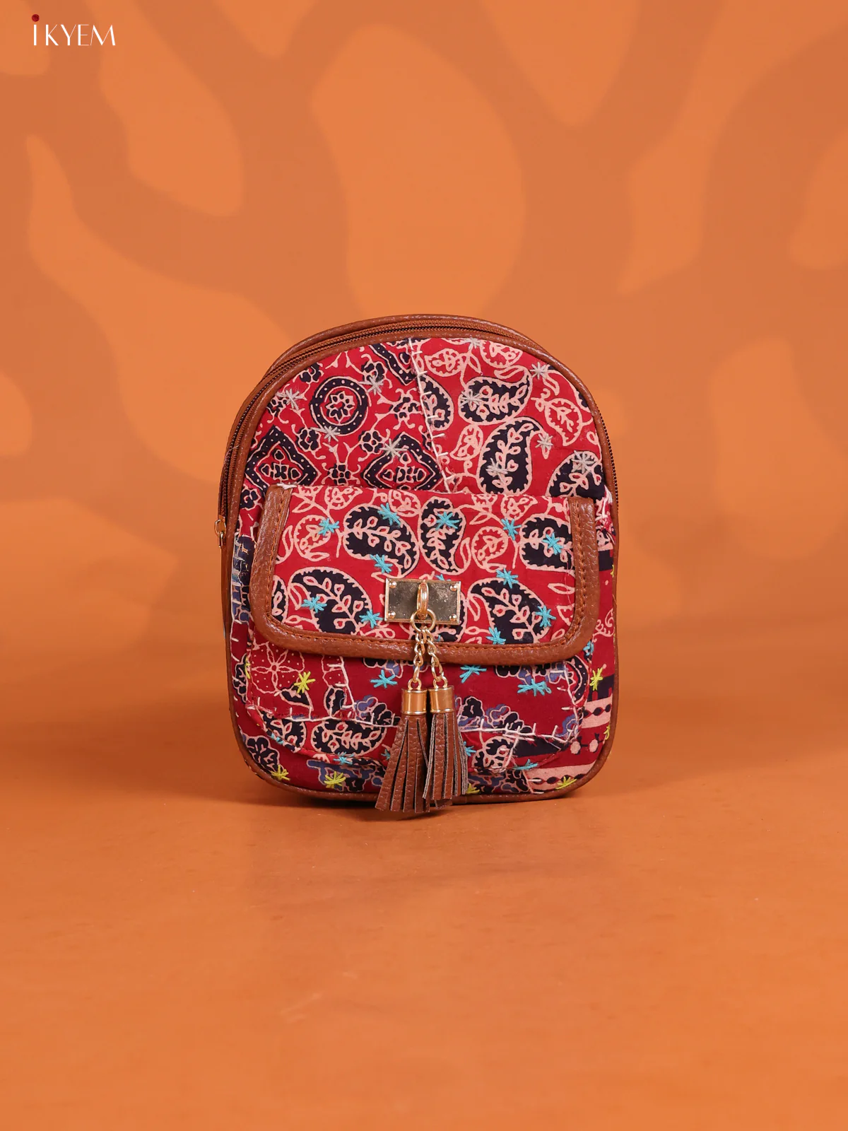Embroidered Cotton Paisley Back Bag Flap with 2 Compartments - Red - KD26654