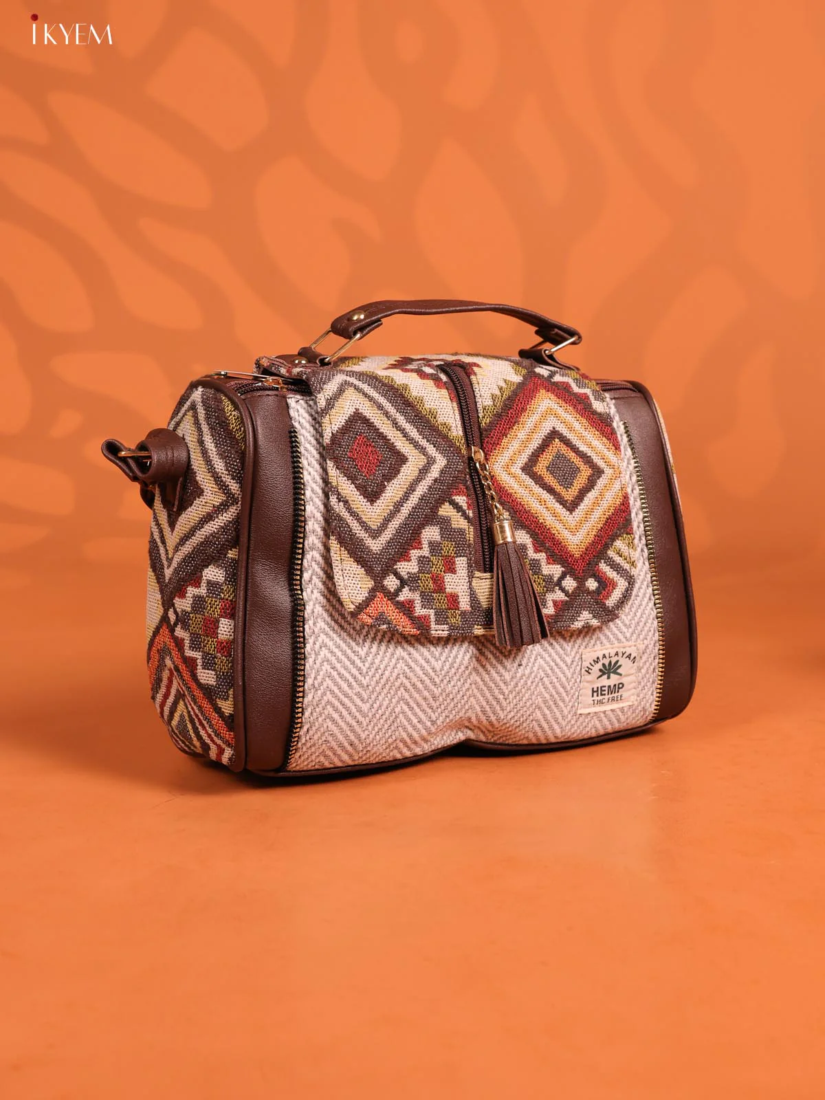 Jacquard Geometric Leather Sling Bag with 3 compartments - Grey - KD26675 - Image 2