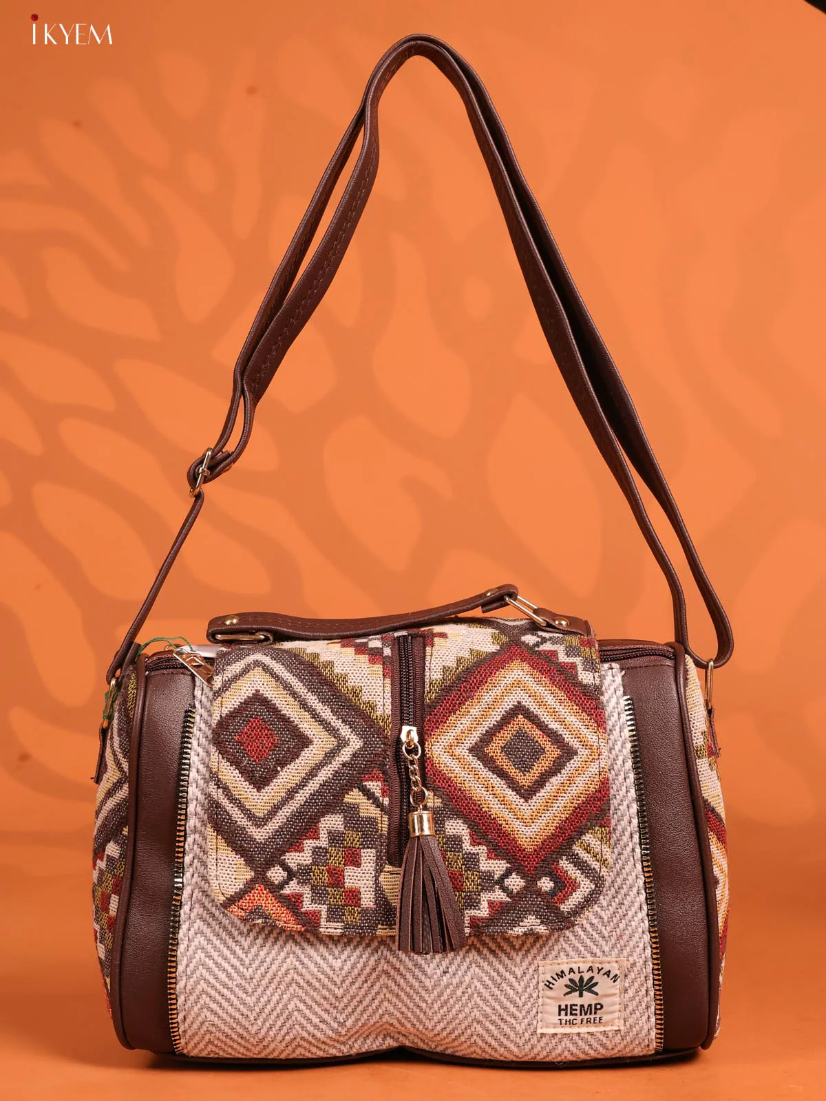 Jacquard Geometric Leather Sling Bag with 3 compartments - Grey - KD26675 - Image 4