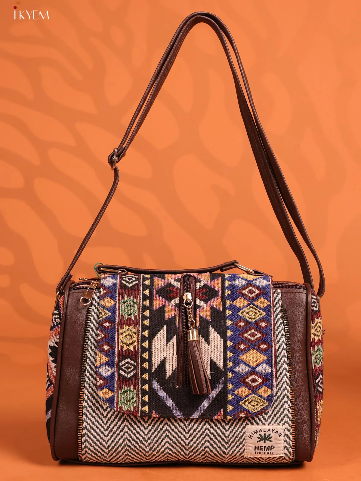 Jacquard Geometric Leather Sling Bag with 3 compartments - Green - KD26677 - Image 4