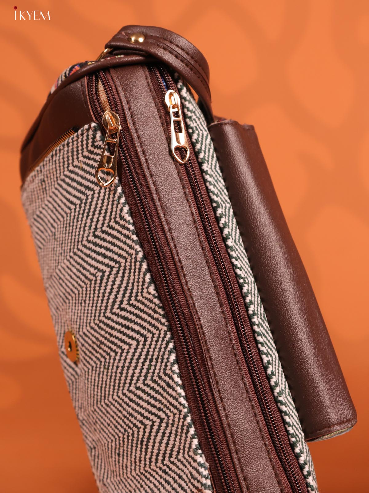 Jacquard Geometric Leather Sling Bag with 3 compartments - Green - KD26677 - Image 5