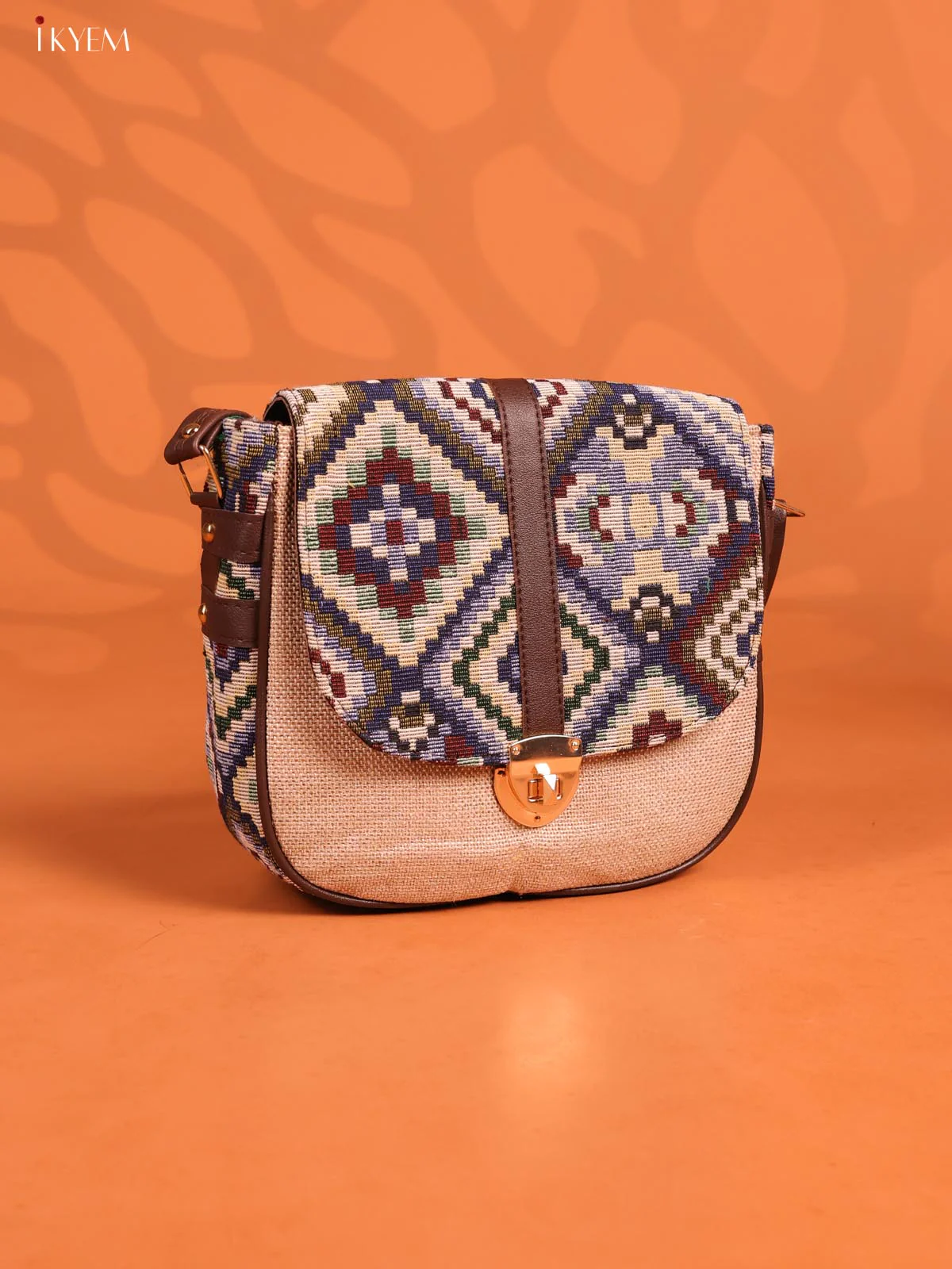 Jacquard Ikat Gusset & Flap Leather sling bag with 3 Compartments - Cream - KD26694 - Image 2
