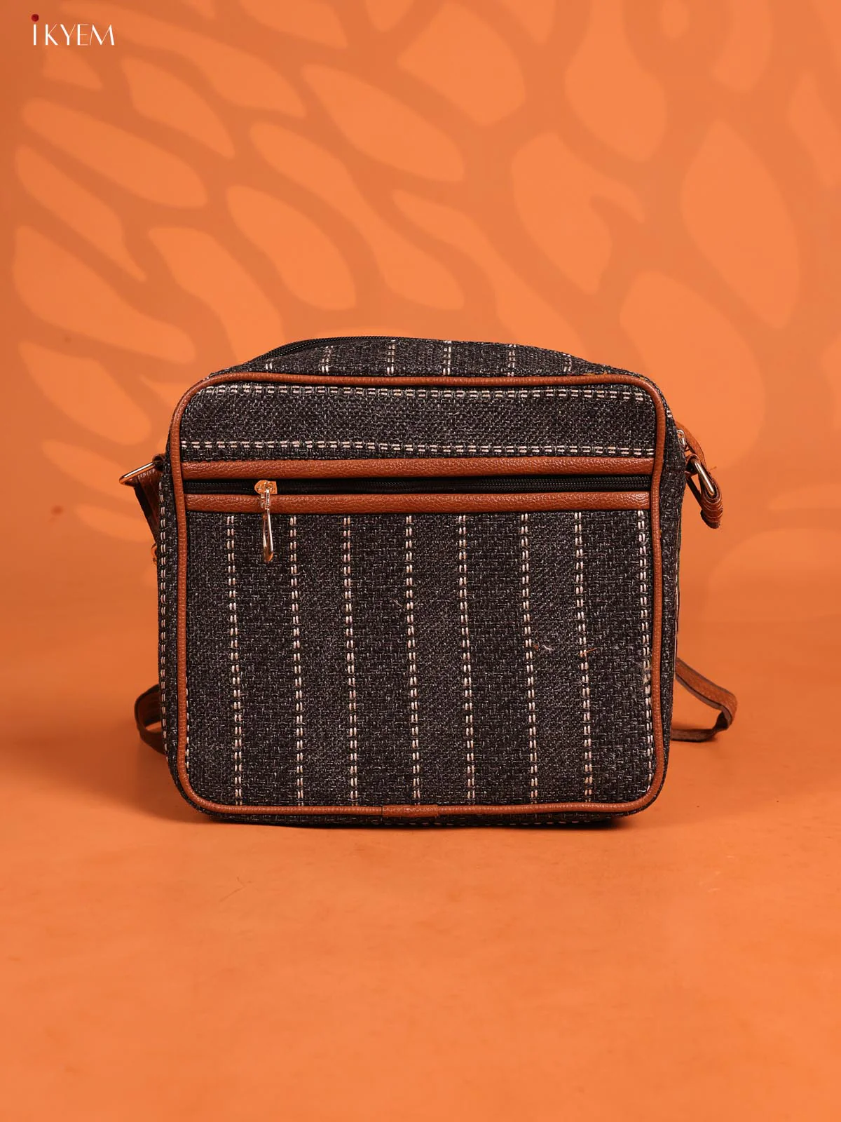 Jute Travel Buddy Leather Sling Bag with 3 Compartments - Black - KD26721 - Image 3