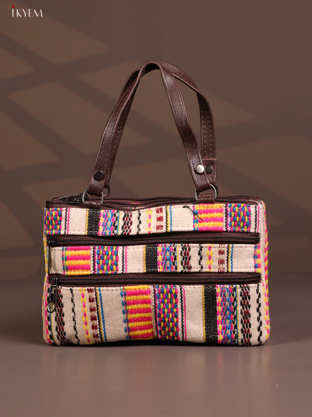 Jacquard Embroidery Handy Handbag with 6 Compartments - Multicolour - KD26762