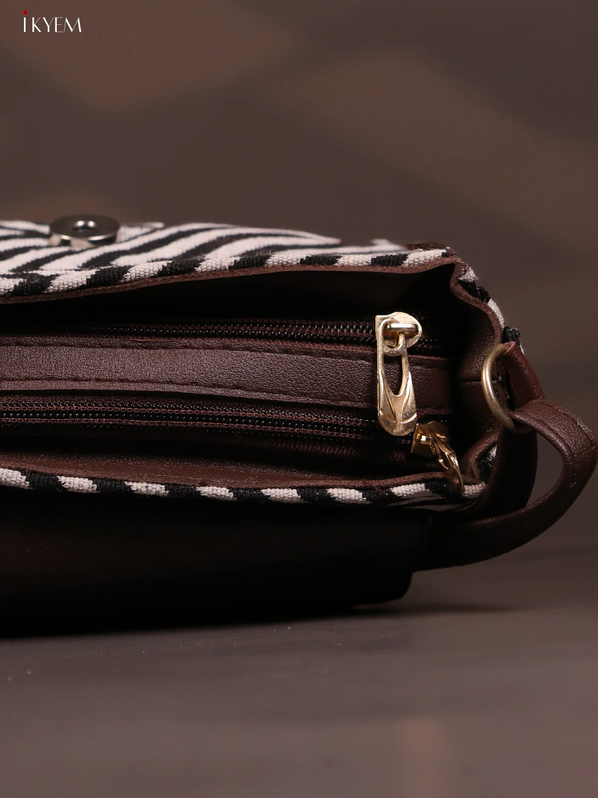 Jacquard Flap Embroidery Leather Sling Bag with 3 Compartments - White with Black - KD26788 - Image 5
