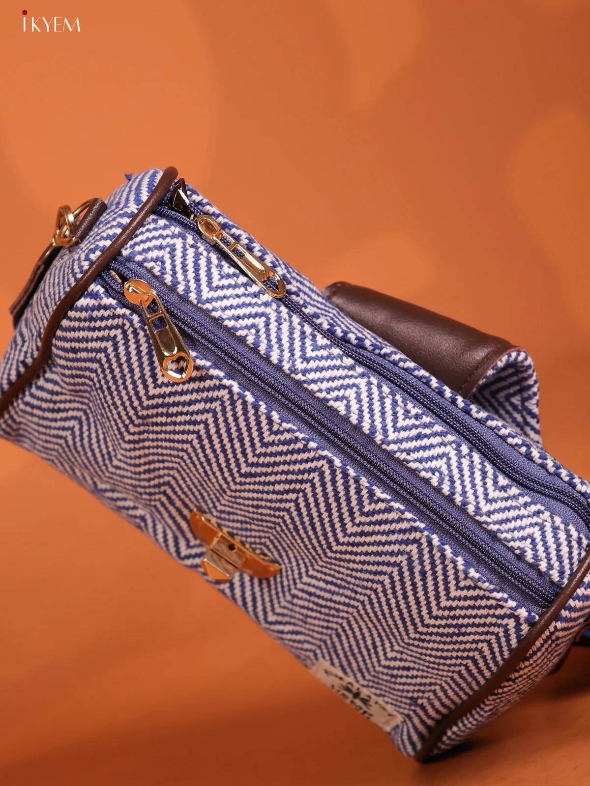 Jacquard Zigzag Pattern Gusset & Flap Sling Bag - Navy Blue - KD26836 - Image 3