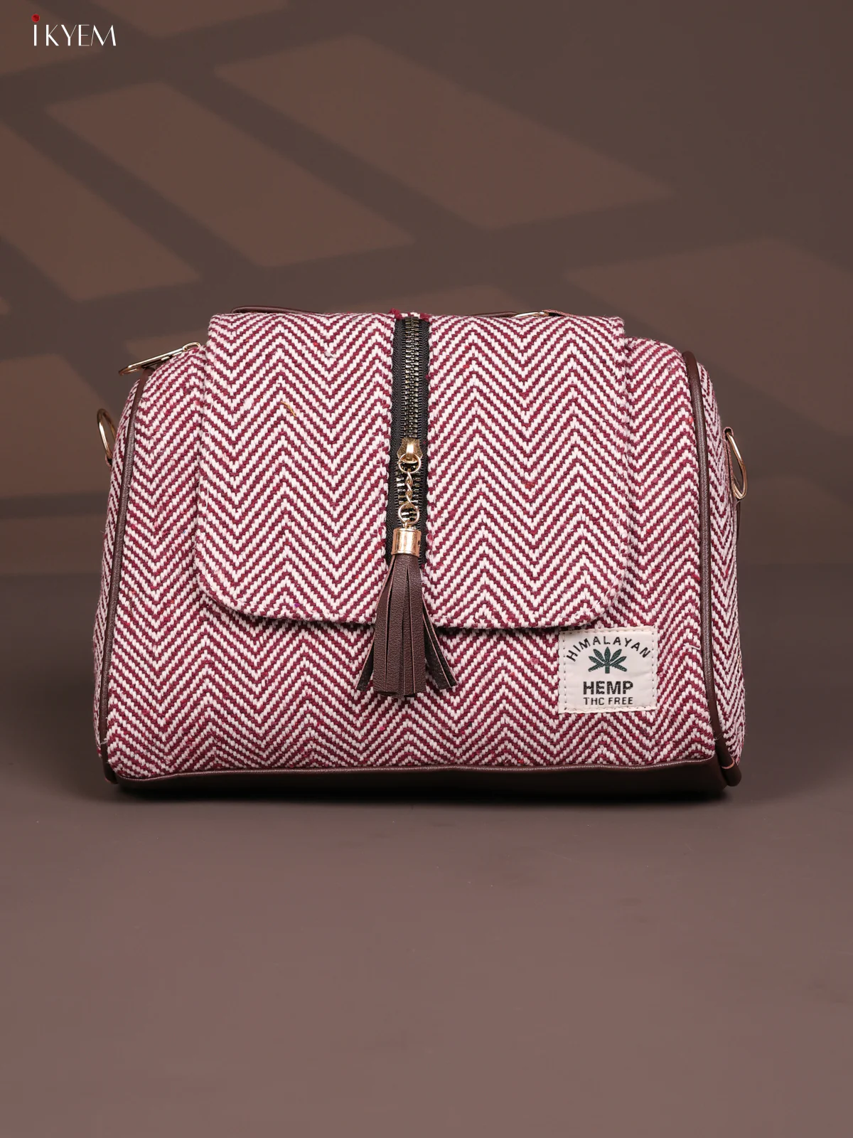 jacquard Flap with printed sling Bag with 4 Compartments - Maroon -KD26859