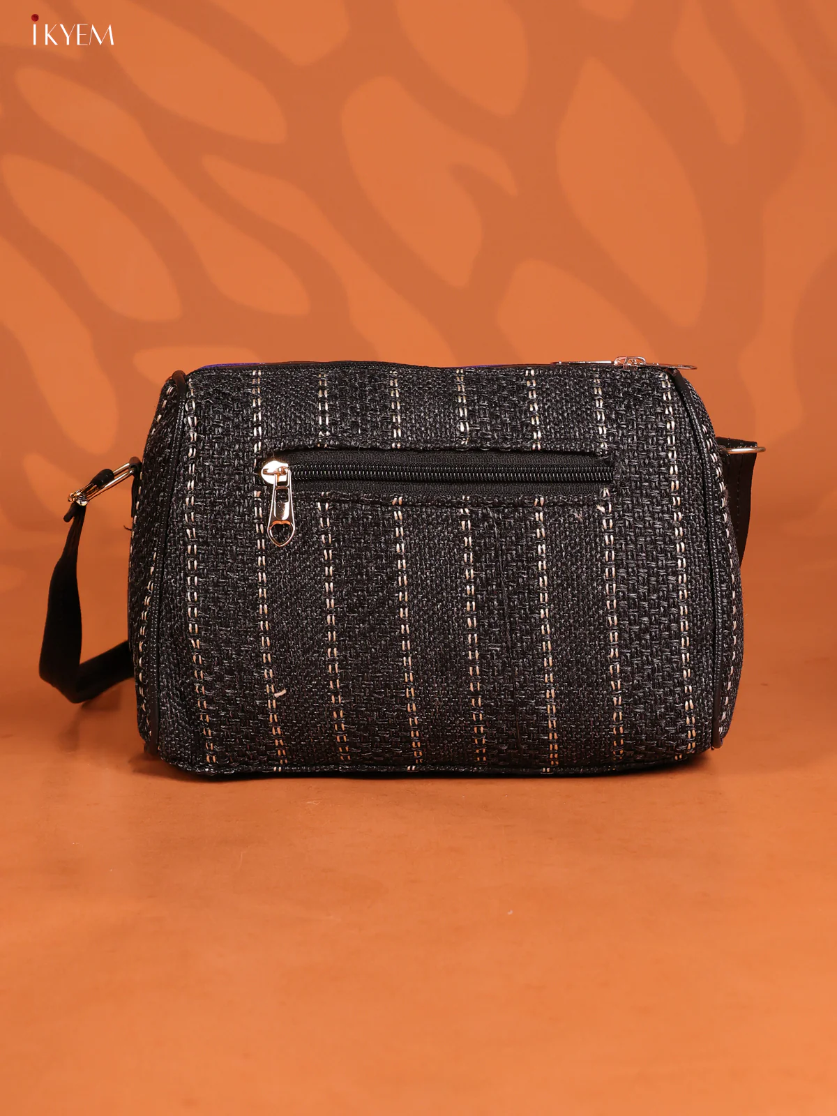 Jacquard Owl printed Leather Sling bag with 3 compartments - violet - KD26873 - Image 2