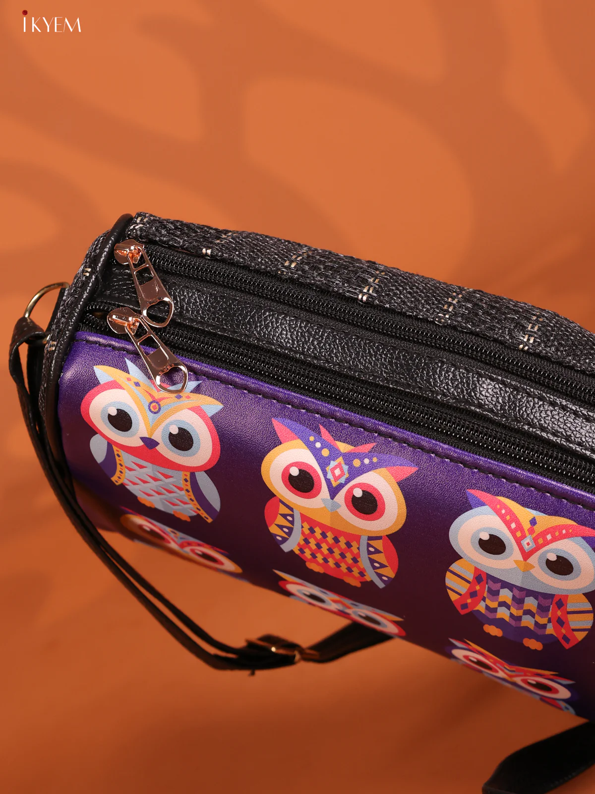 Jacquard Owl printed Leather Sling bag with 3 compartments - violet - KD26873 - Image 3