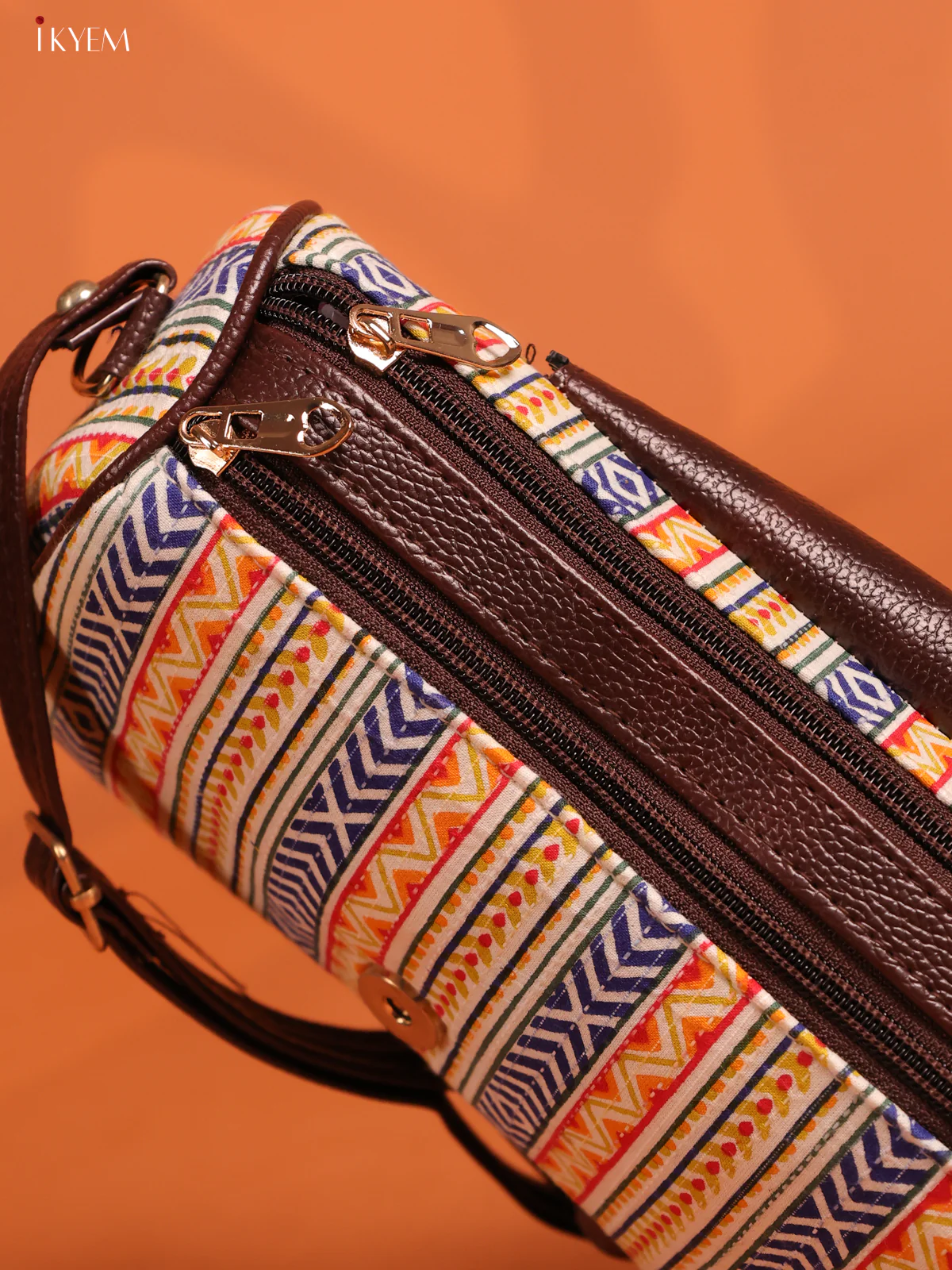 Jacquard Ikat Printed Leather Sling bag 3 Compartments - Multicolour - KD26881 - Image 3