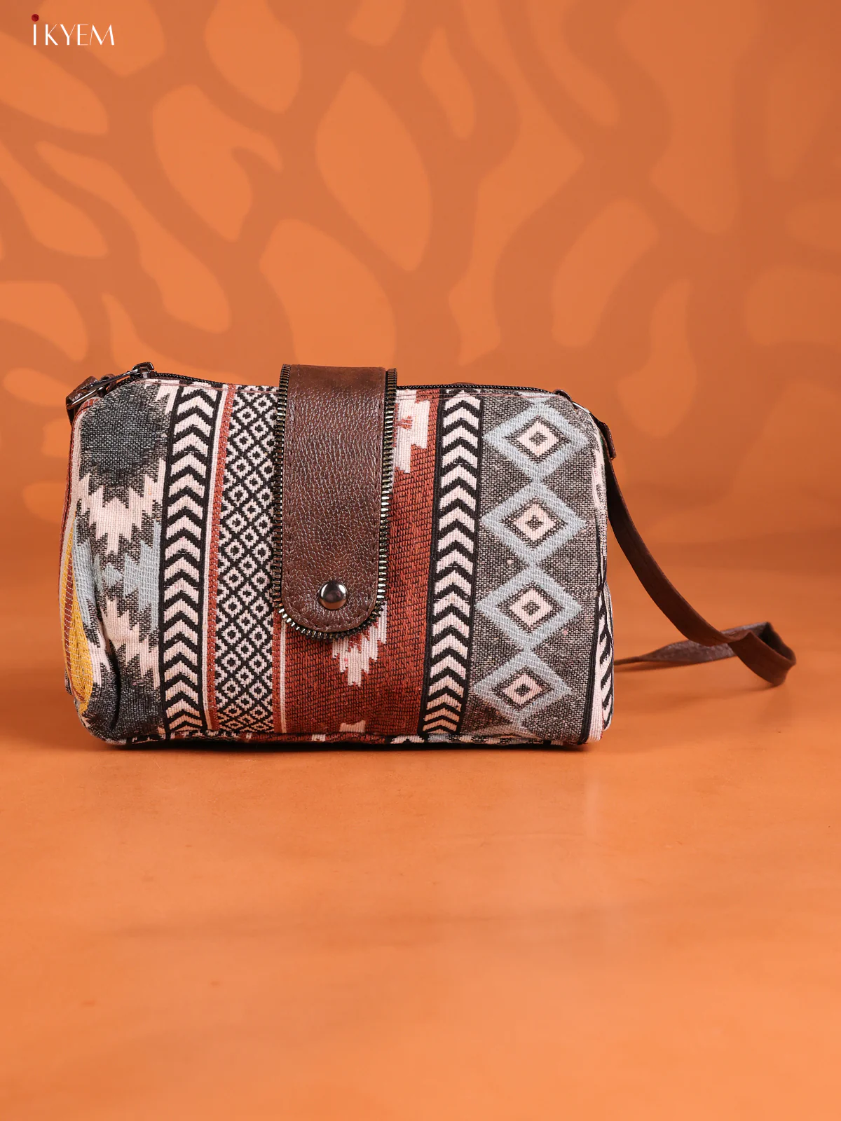 Jacquard Ikat Leather Sling Bag 3 compartments -Grey - KD26914