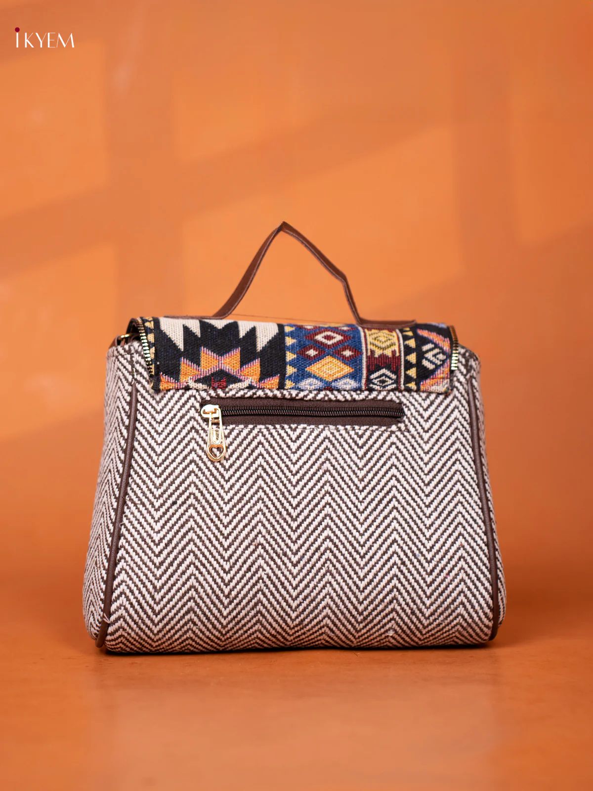 Jacquard Leather Sling bag with Printed Gusset & Flap - Brown - KD26942 - Image 4