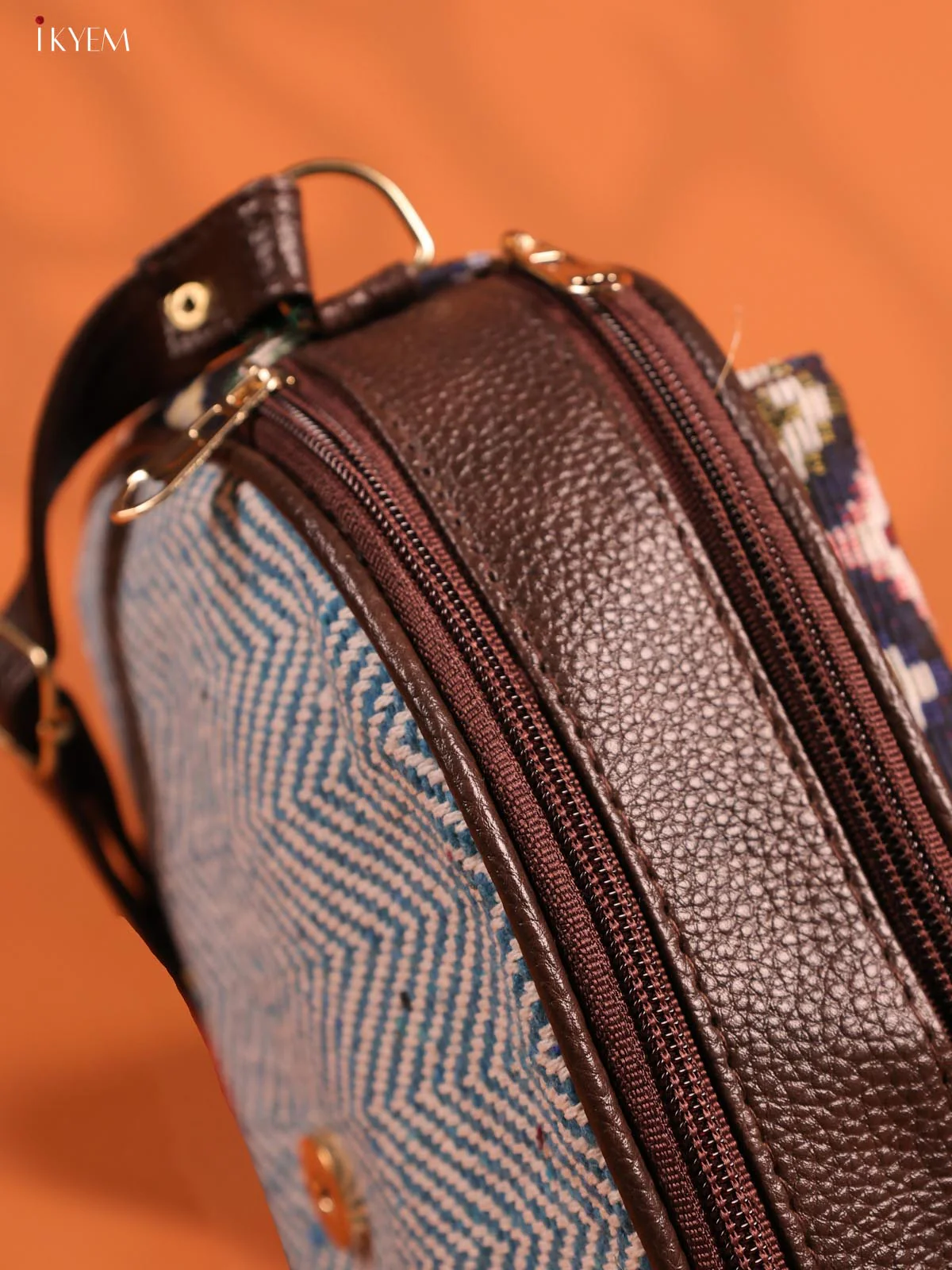 Jacquard Woven Flap Leather Sling Bag with 4 compartments- sky blue -KD26944 - Image 5