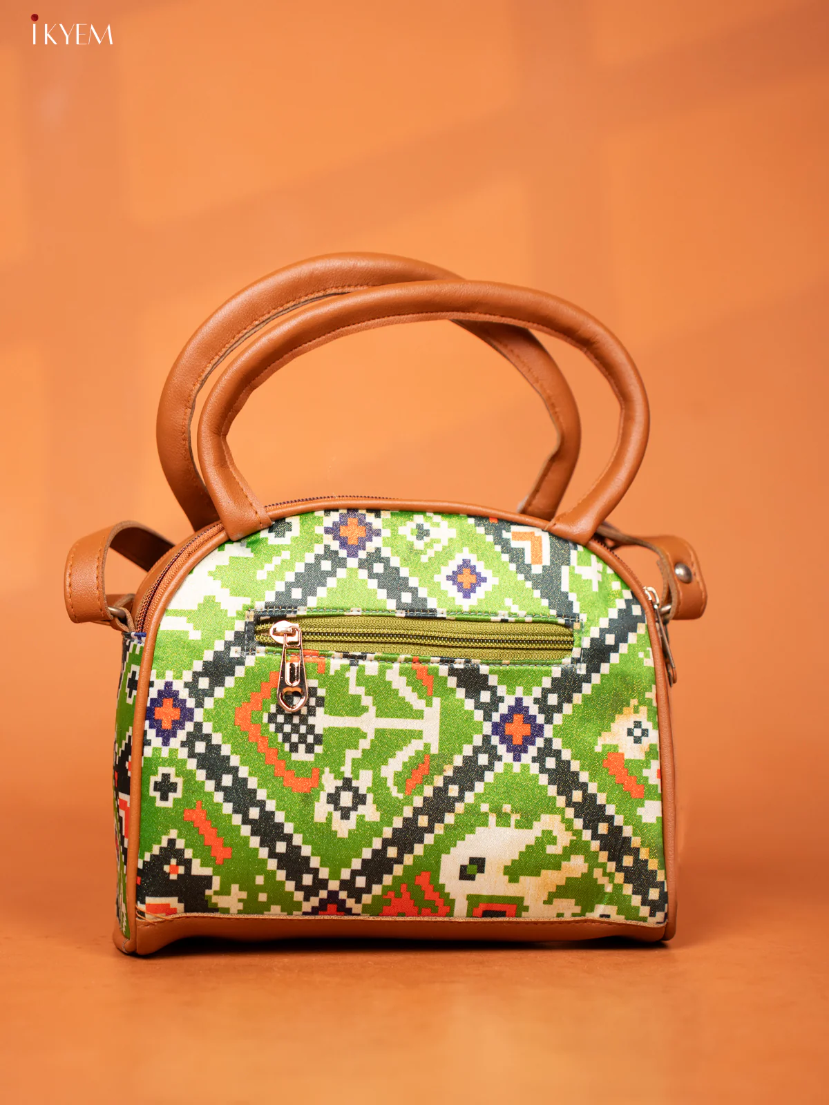 Patola Design Leather Sling Handy handbag with 4 Compartments -Green -KD26984 - Image 3