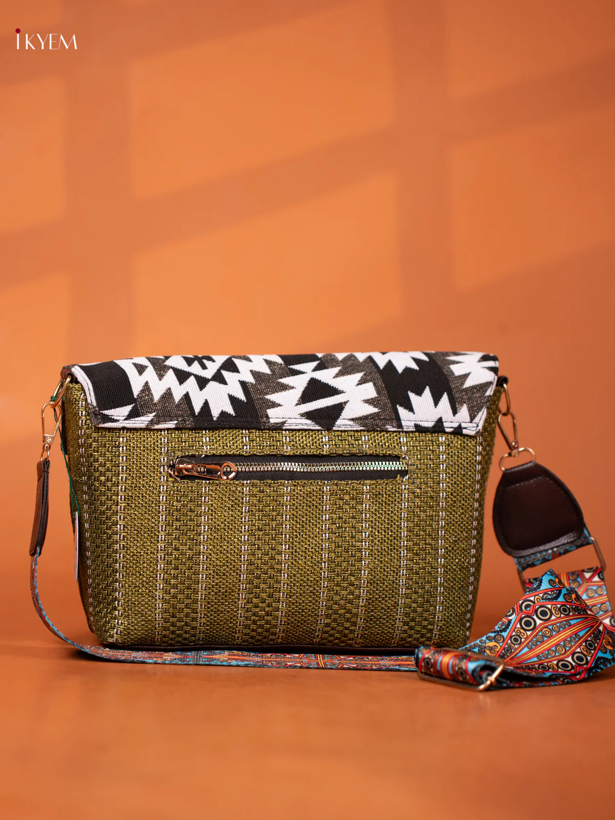 Jacquard Ikat printed Sling Bag - Green - KD27016 - Image 4