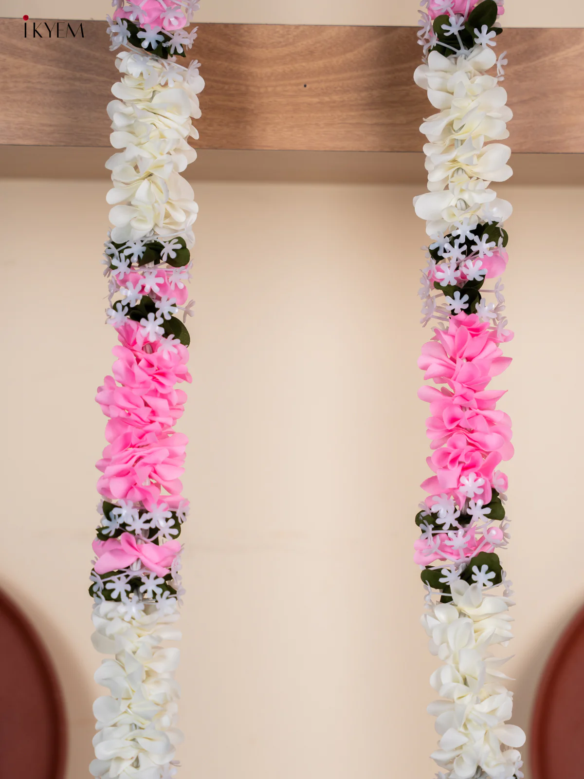 Artificial Hanging Thoranam - Pink with white - KD30121 - Image 3