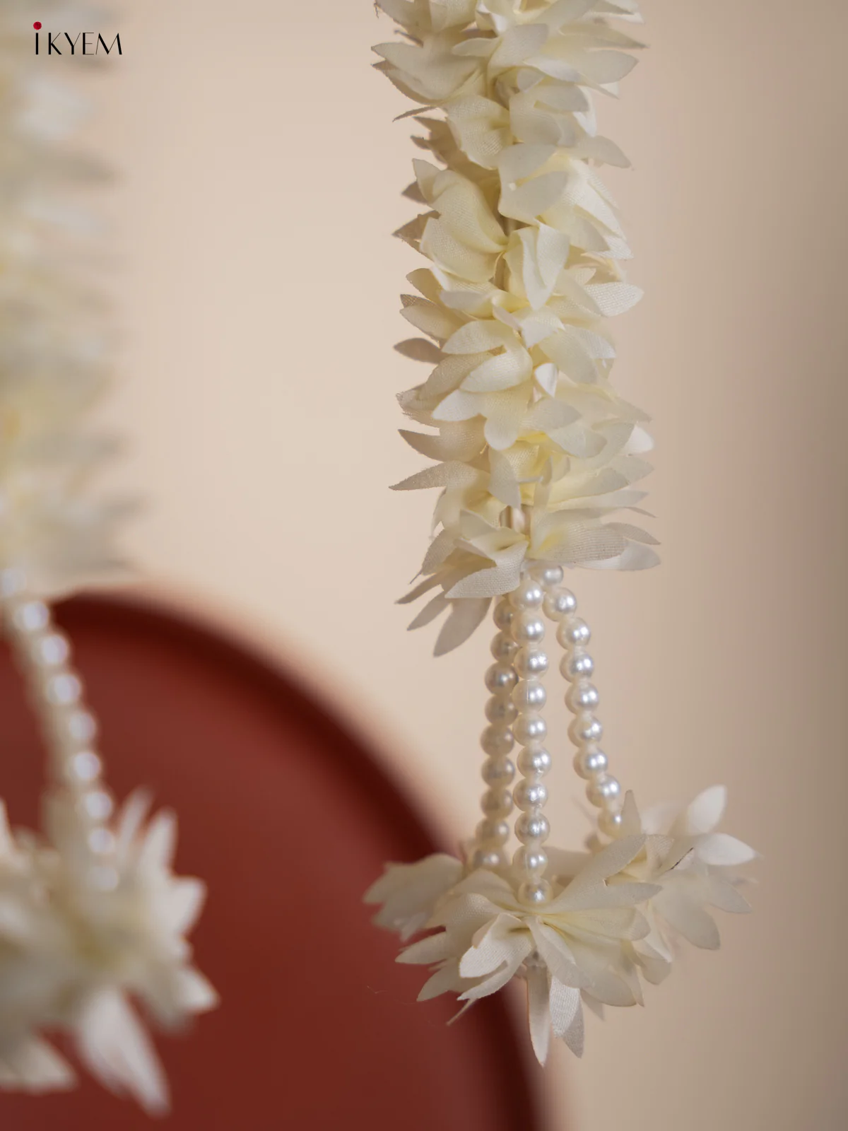 Artificial Hanging Thoranam - White - KD30123 - Image 6