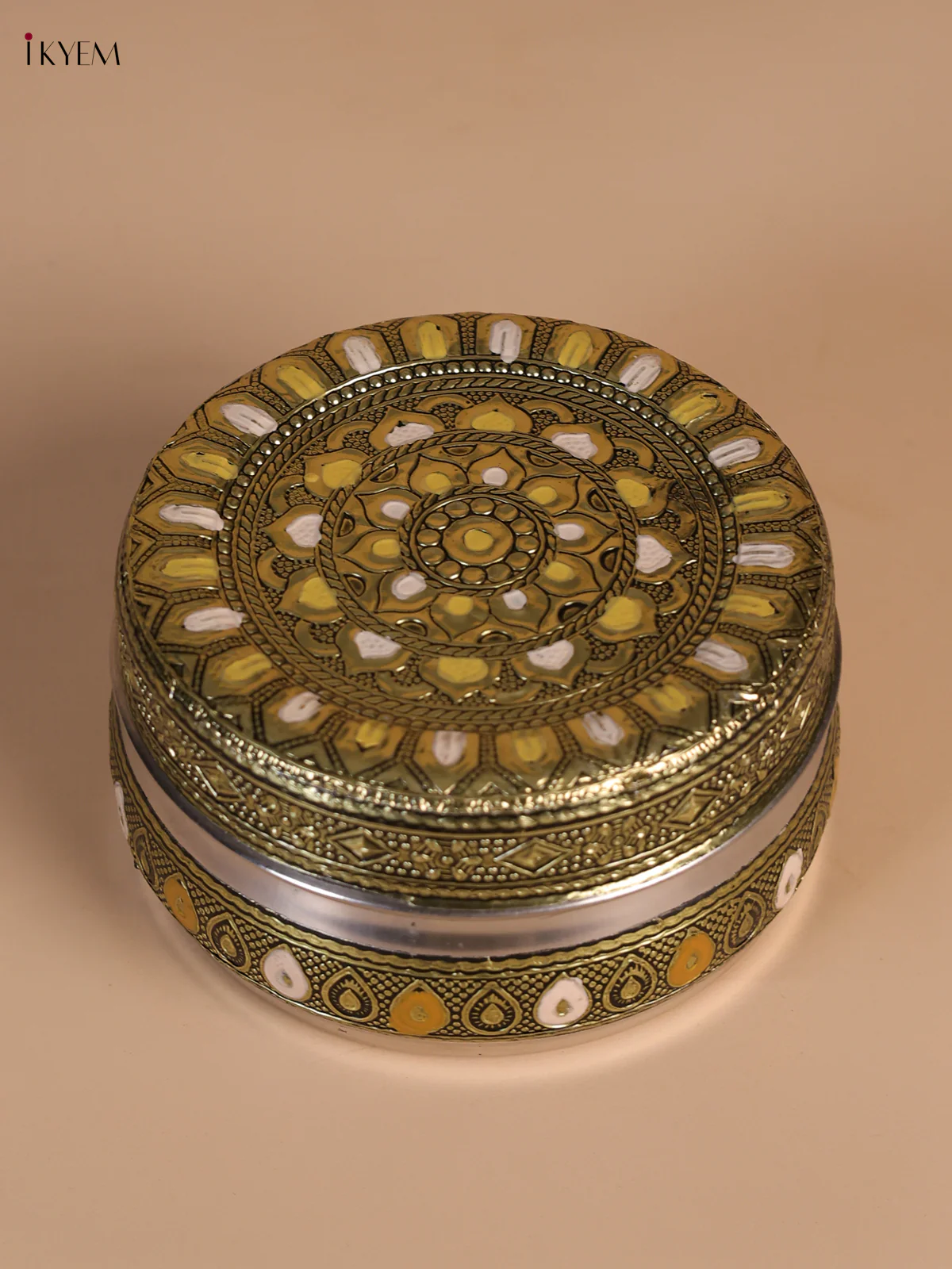 Meenakari Floral Dabba (4 x 4)- KD30124