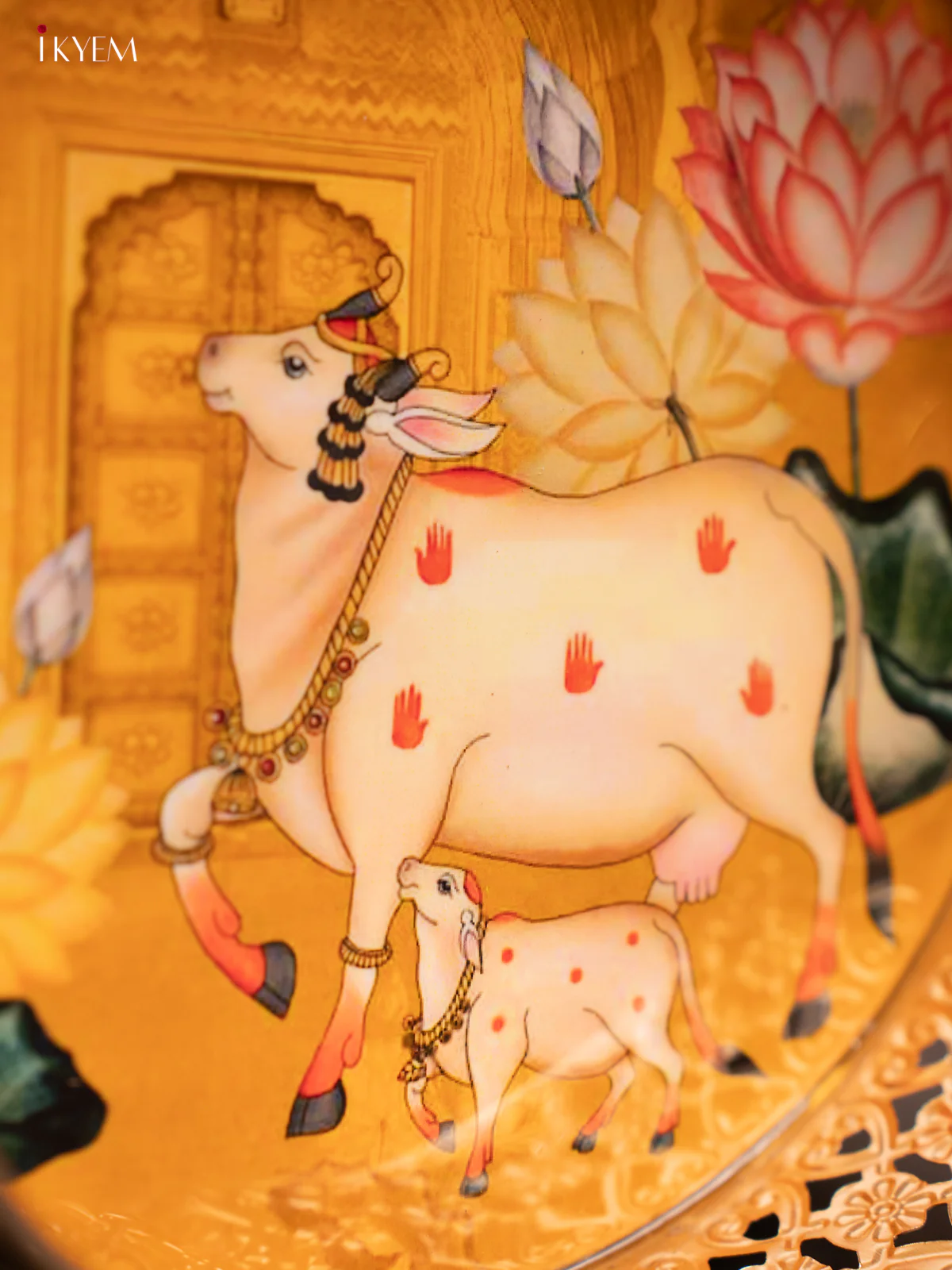 Metal Digital Pichwai tray Cow & Calf - 8 Inch - yellow - KE14114 - Image 4