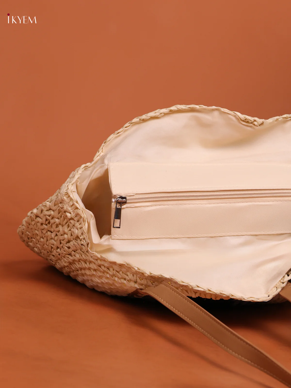Round Beach Shoulder Bag with zipper - KE16117 - Image 3