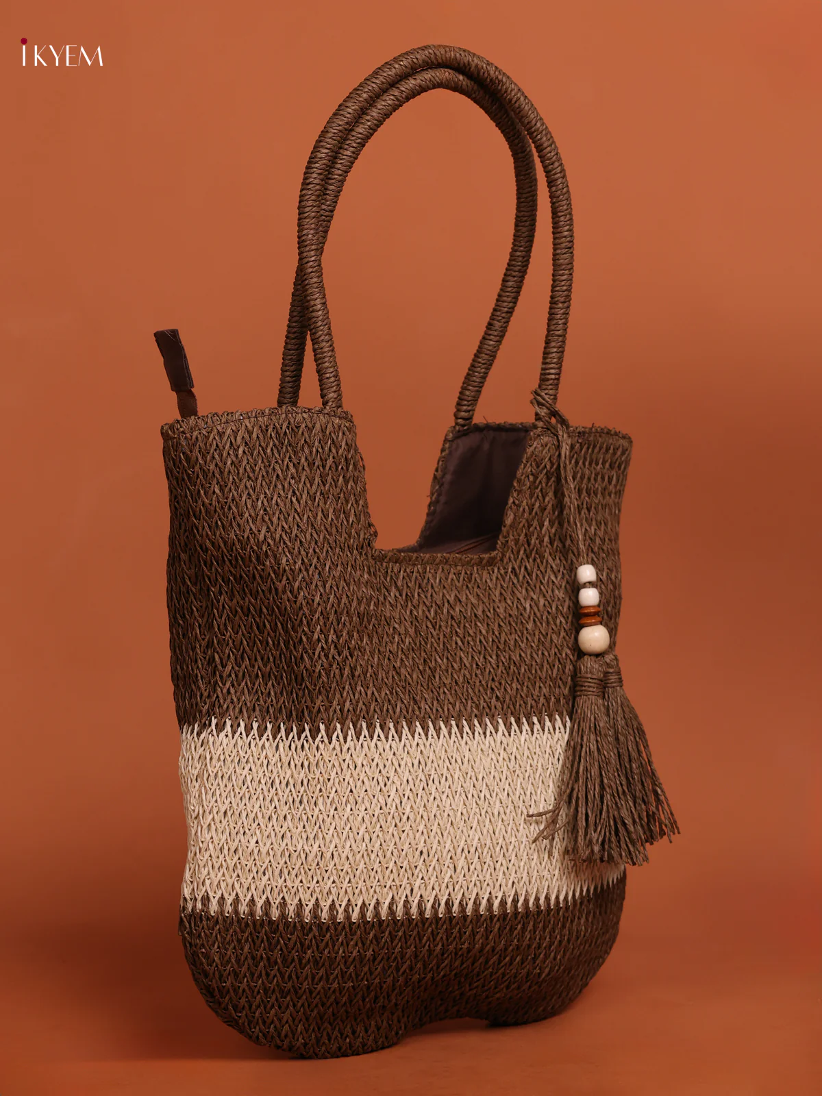 Beach Shoulder Bag with zipper - Brown with offwhite - KE16124 - Image 2