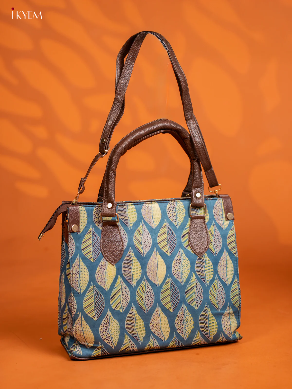 Ajrakh Printed Handbag with small pouch - Light Blue - KE16143 - Image 2