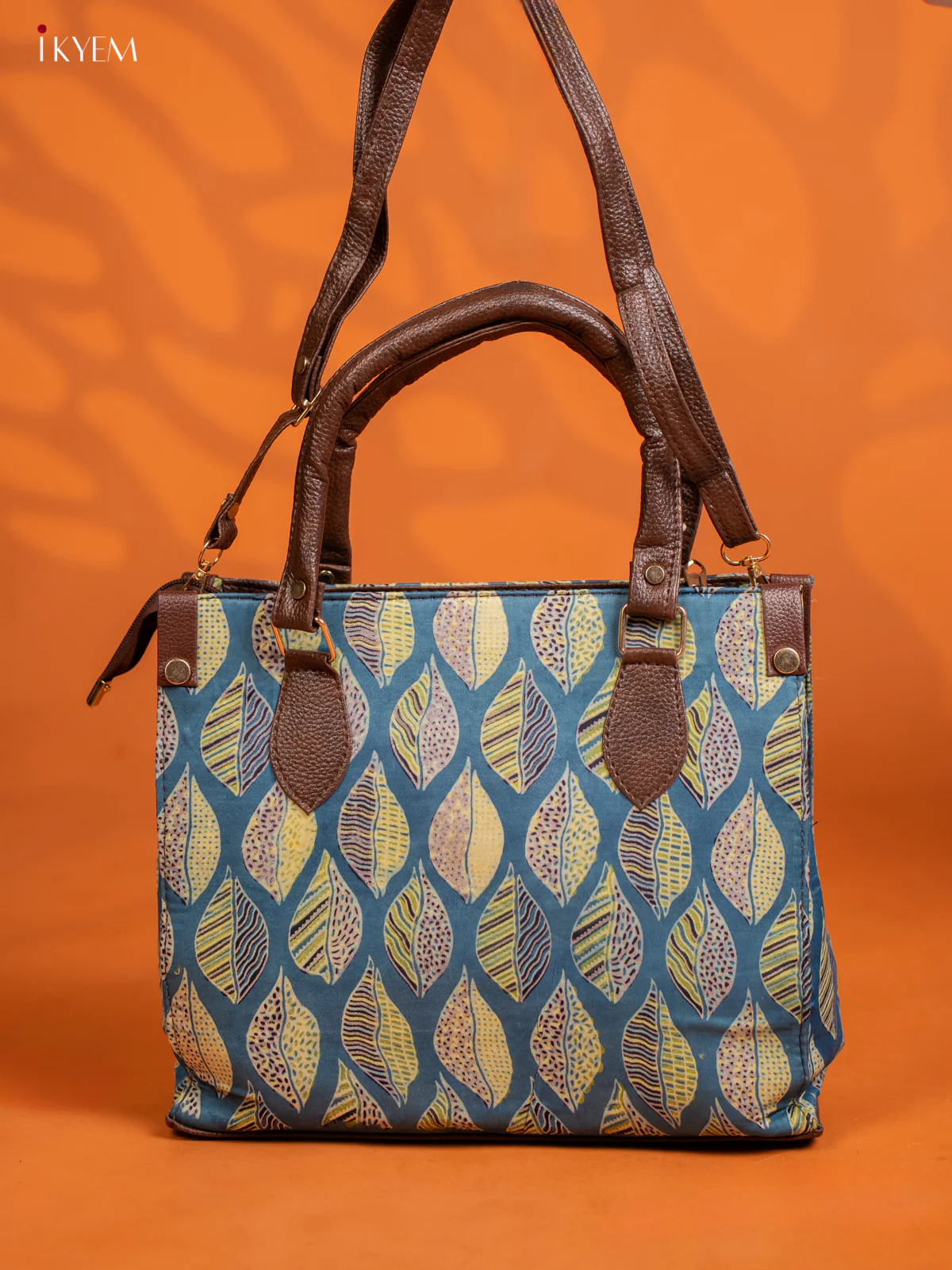 Ajrakh Printed Handbag with small pouch - Light Blue - KE16143 - Image 3
