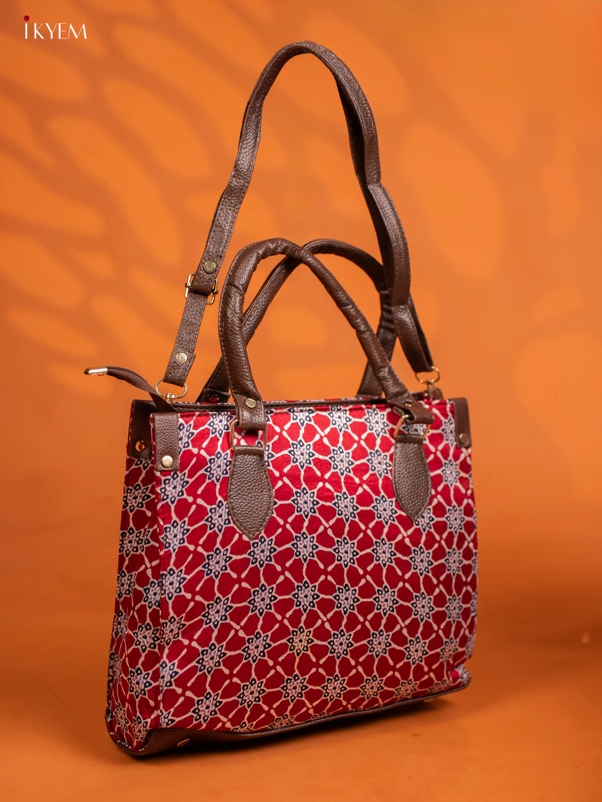 Ajrakh Printed Handbag with small pouch - Red - KE16144 - Image 2