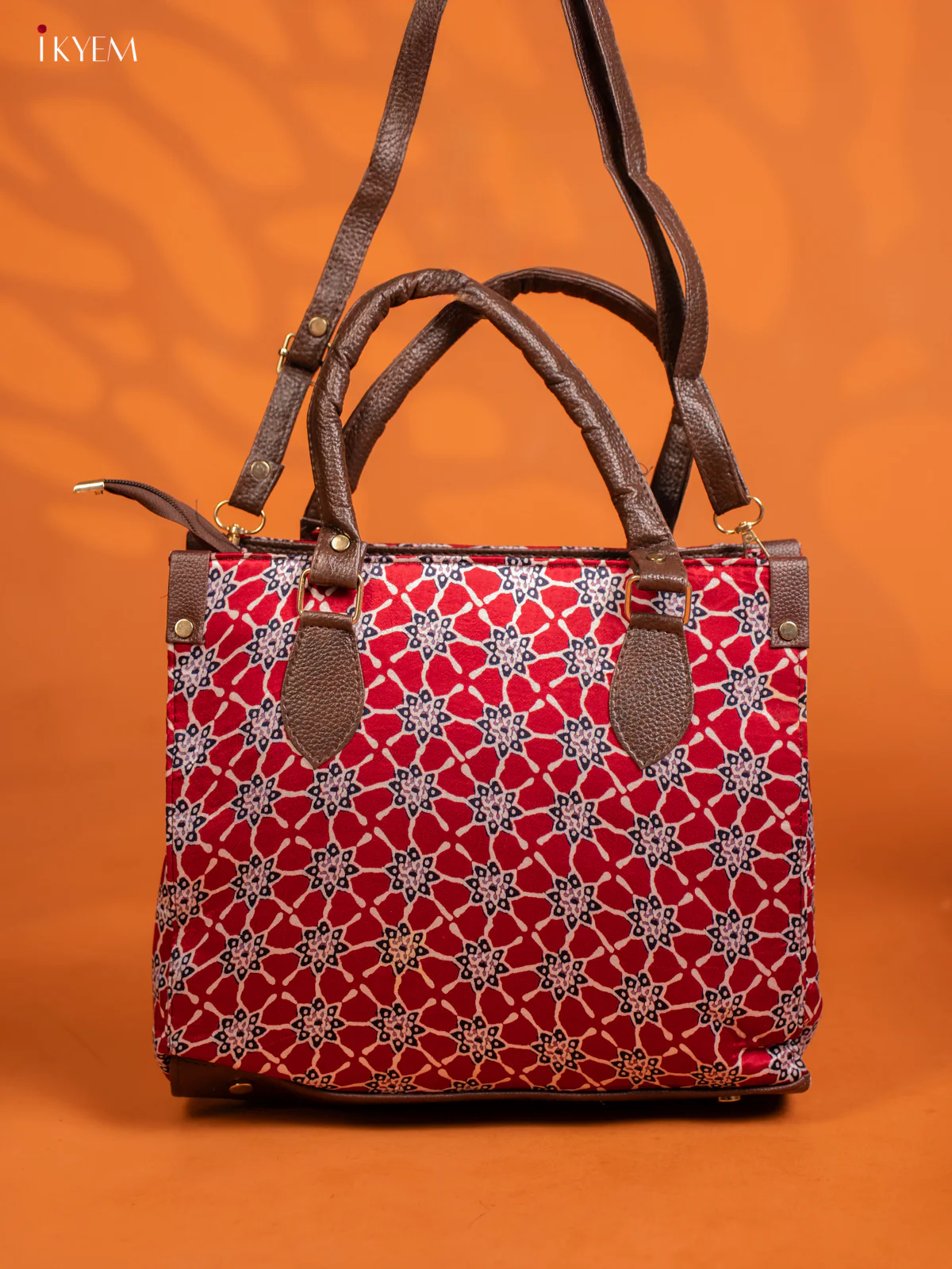 Ajrakh Printed Handbag with small pouch - Red - KE16144 - Image 3
