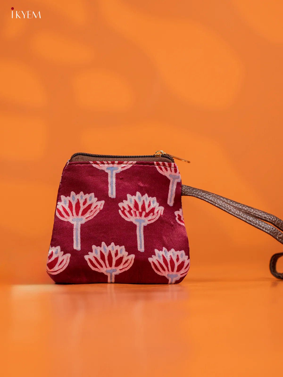 Floral Printed Shoulder Bag with Detachable Strap - Maroon - KE16146 - Image 4