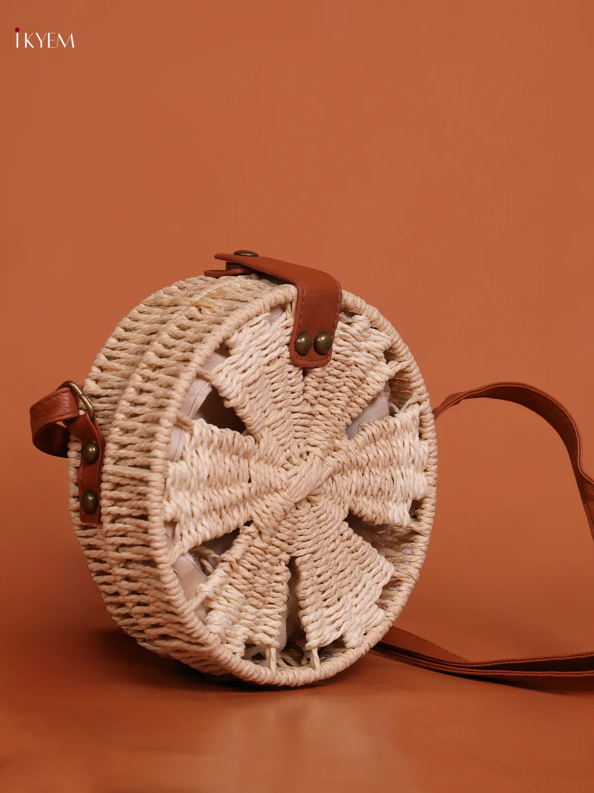 Trendy Round Jute Sling Bag Off White - Image 2