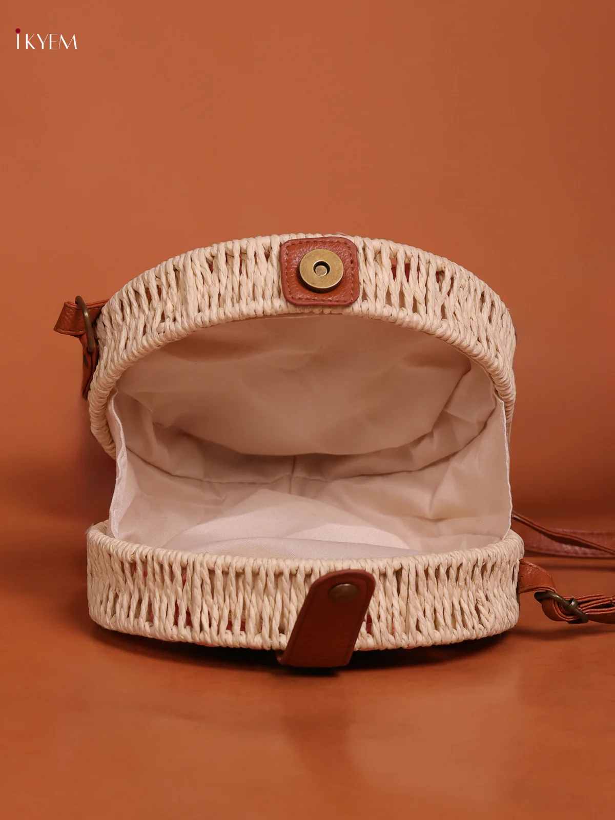 Trendy Round Jute Sling Bag - Pink - KE16168 - Image 3