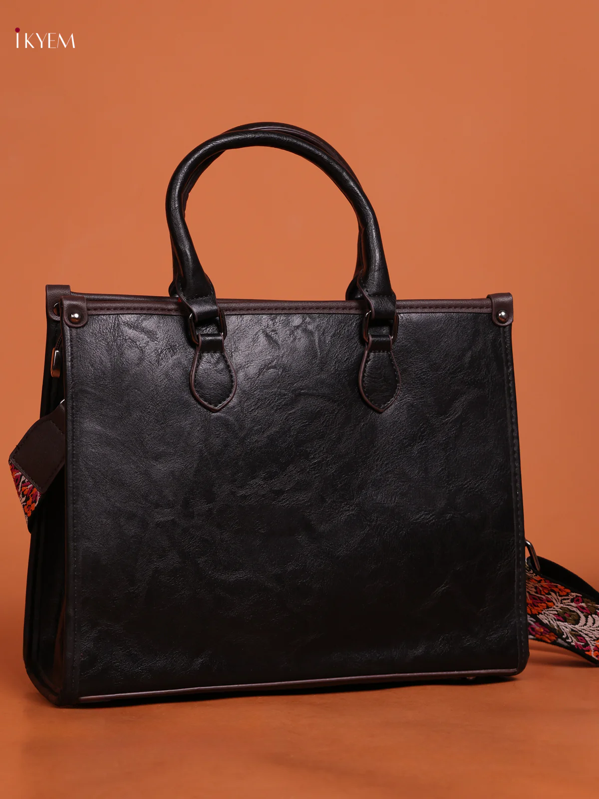 Embossed Tote Bag Hand Bag And Sling Bag Balck - Image 3