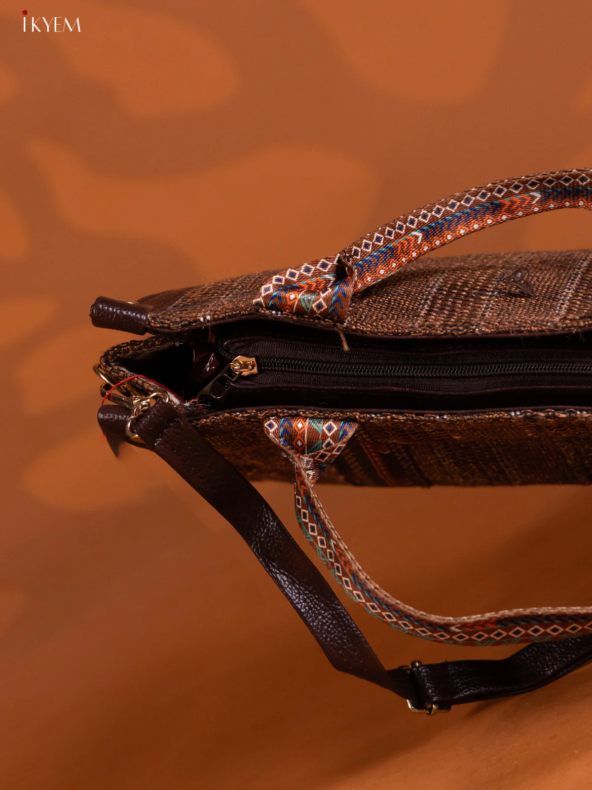 Jacquard Hand Bag Coffee Brown - Image 3