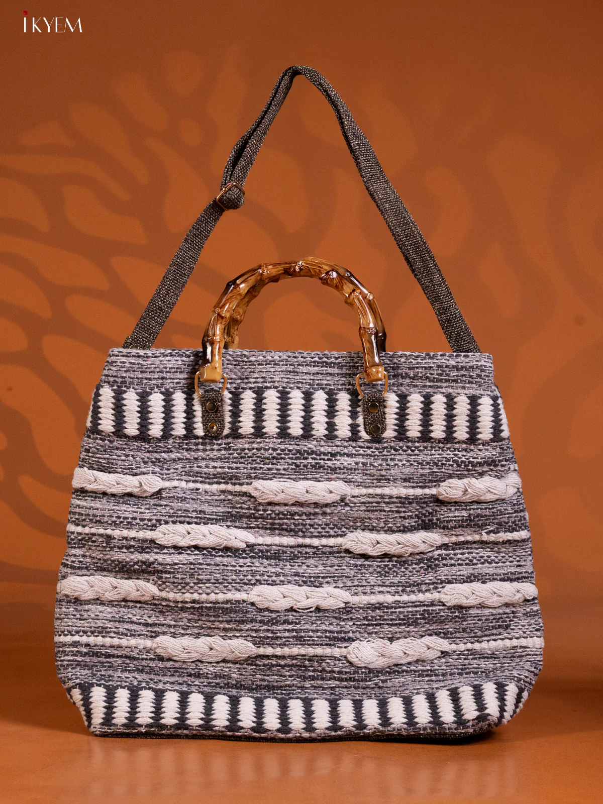 Jacquard woven rugs Shoulder Bag - Grey - KE16243