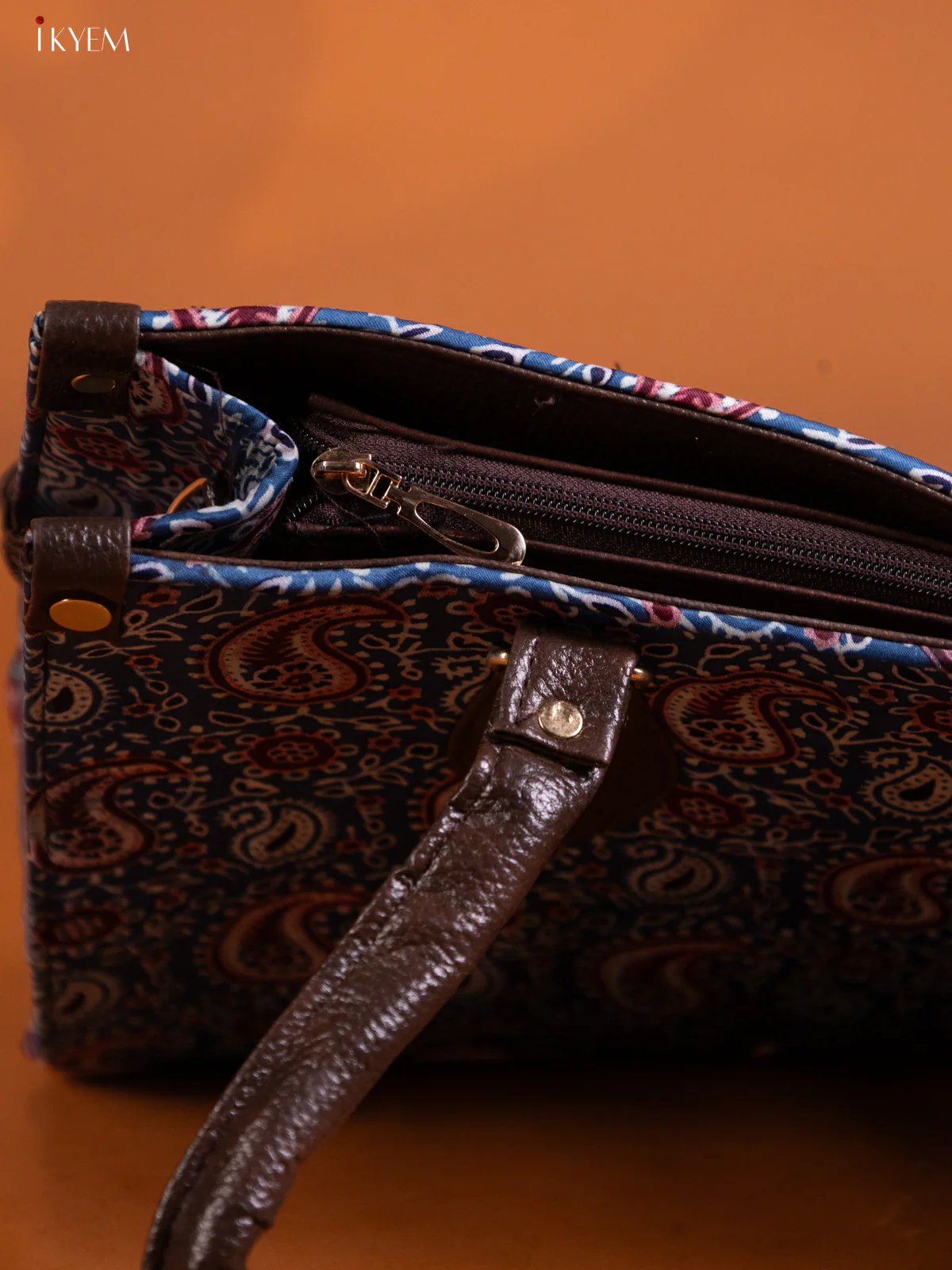 Pasiley Print Handbag and leather Sling Bag with 1 Compartments - Blue - KE16282 - Image 3