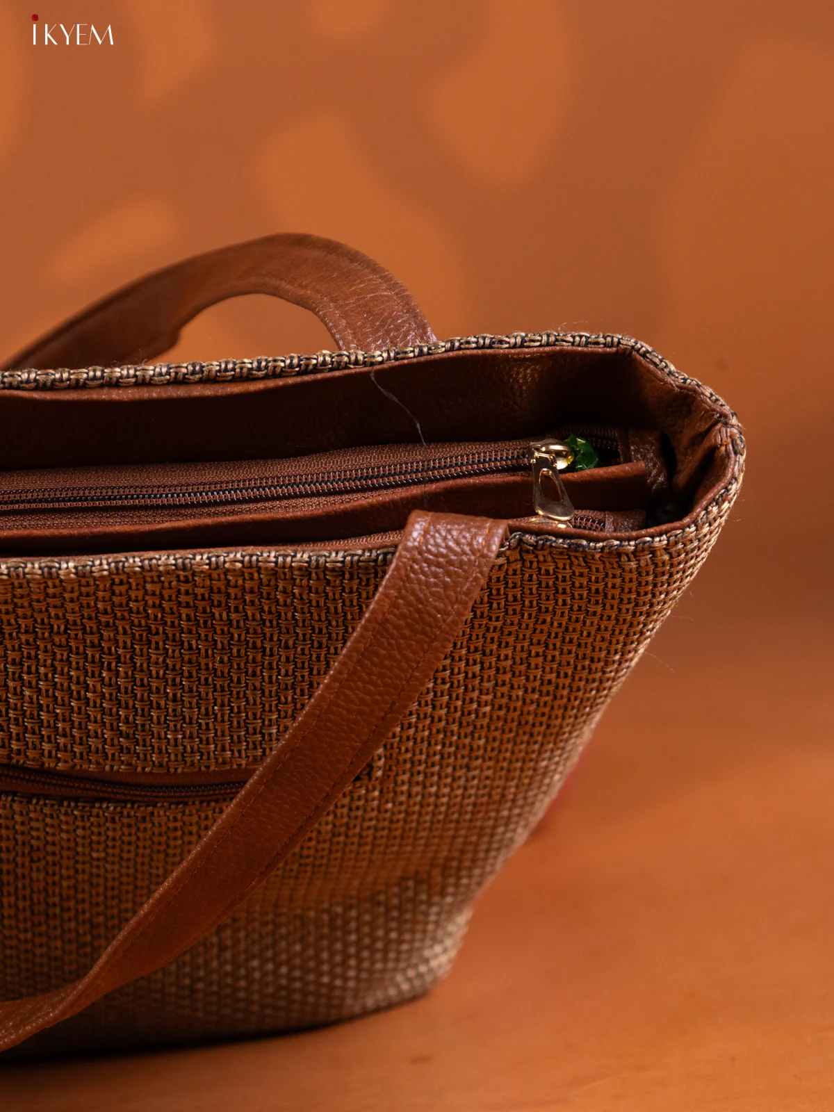 Jacquard Stripe Design Handbag 3 compartments - Brown - KE16317 - Image 3