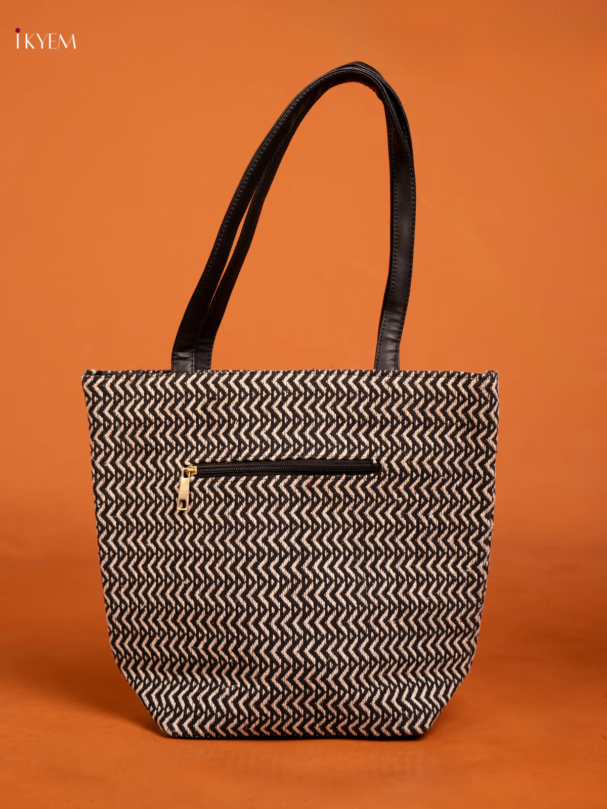 Ikkat Deesign Hand Bag And Pouch Black - Image 3