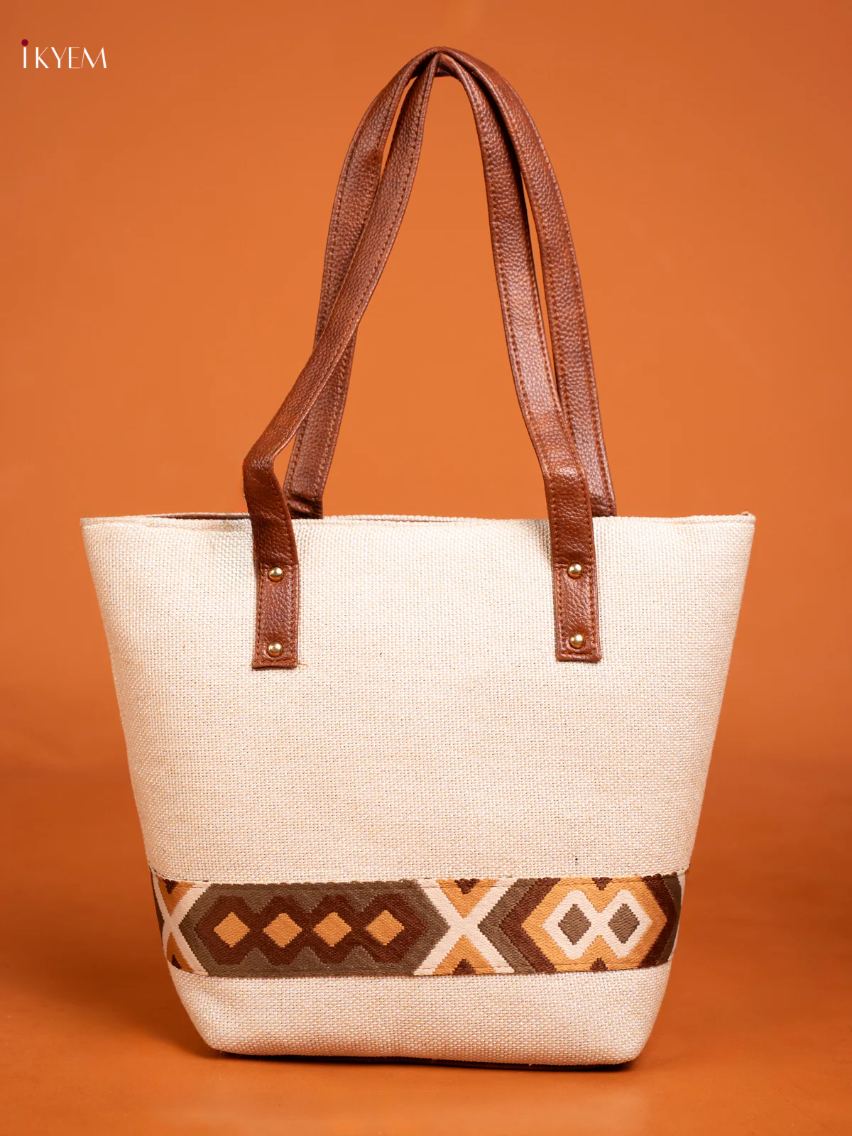 Jacquard Handbag with 3 Compartments - white - KE16356