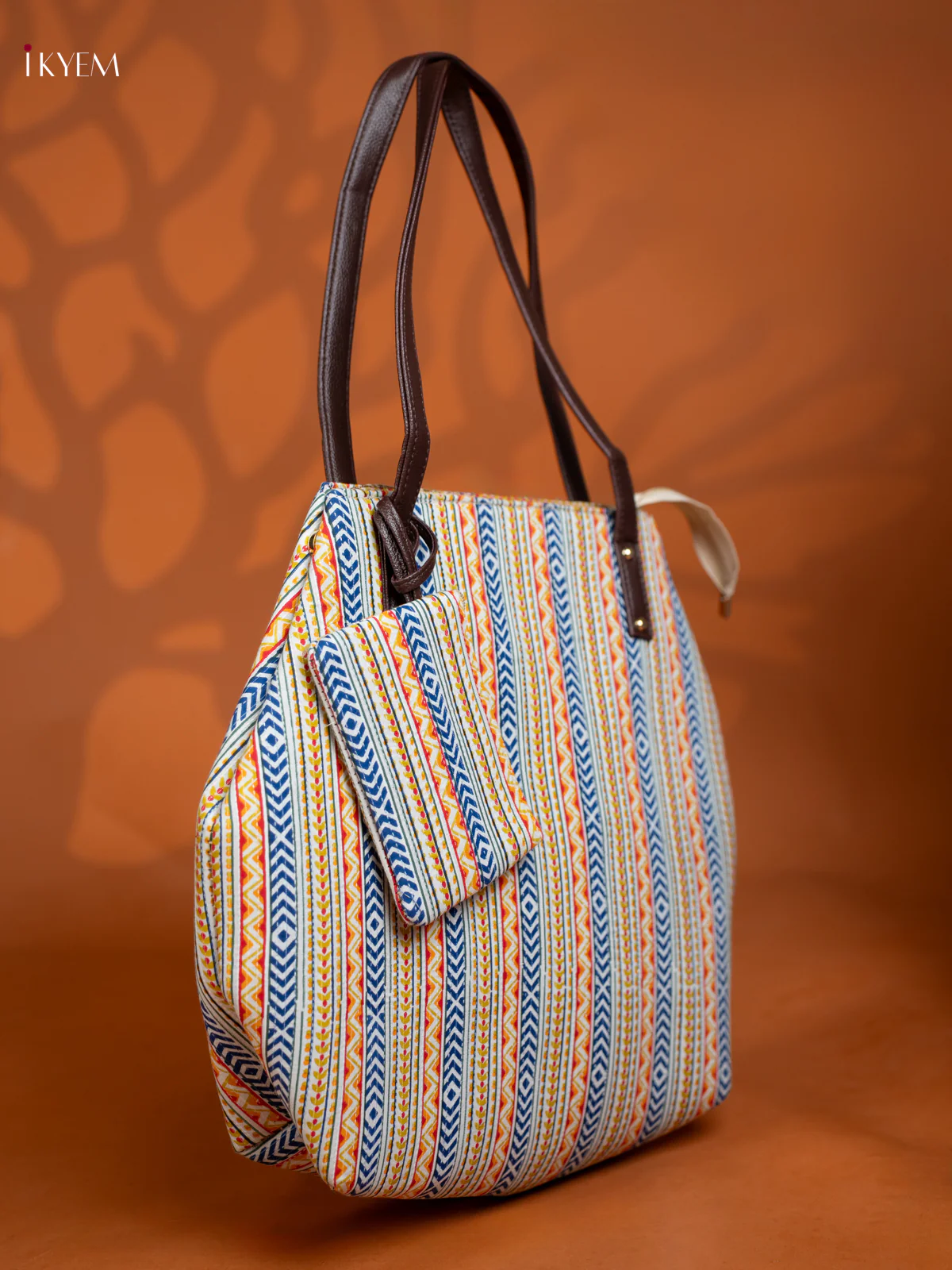 Ikat Design Shoulder Bag with Coin Pouch - Multicolour - KE16388 - Image 2