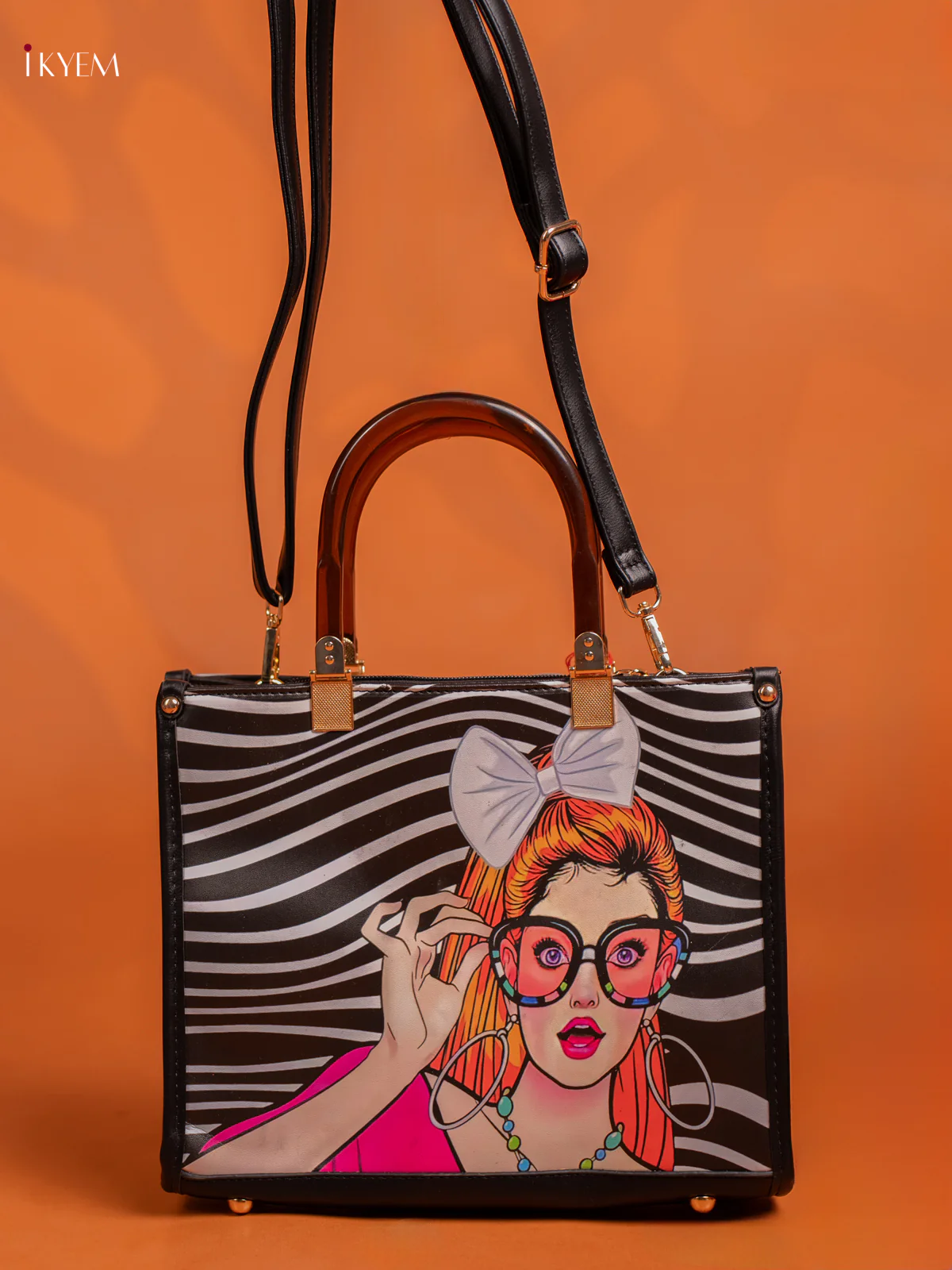 Printed Gurlz Tote bag & Leather Sling with 1 Compartments - Black - KE16411