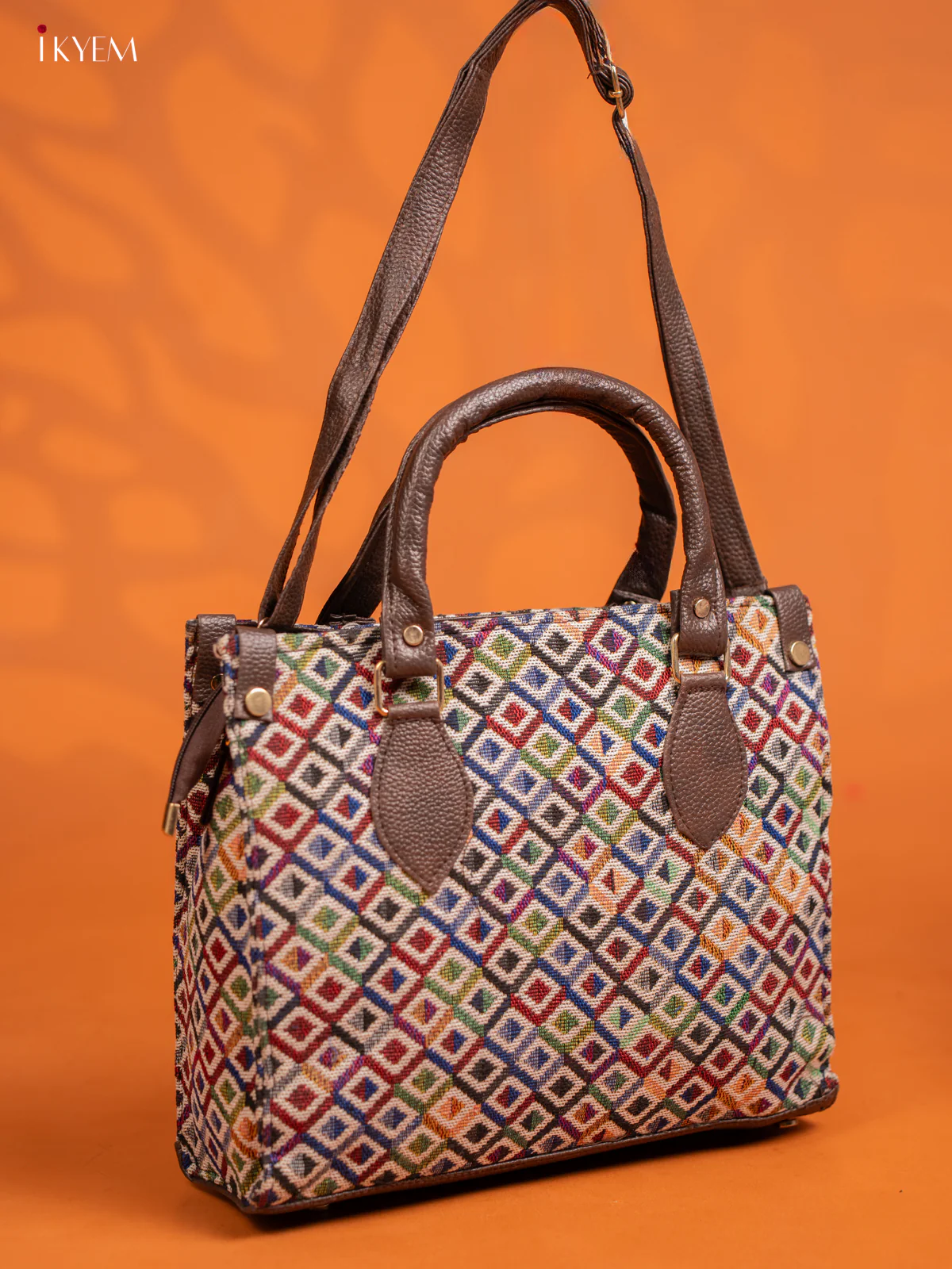 Jacquard Handbag and Leather Sling & Small Pouch with 1 compartment - Maroon with Green - KE16427 - Image 2