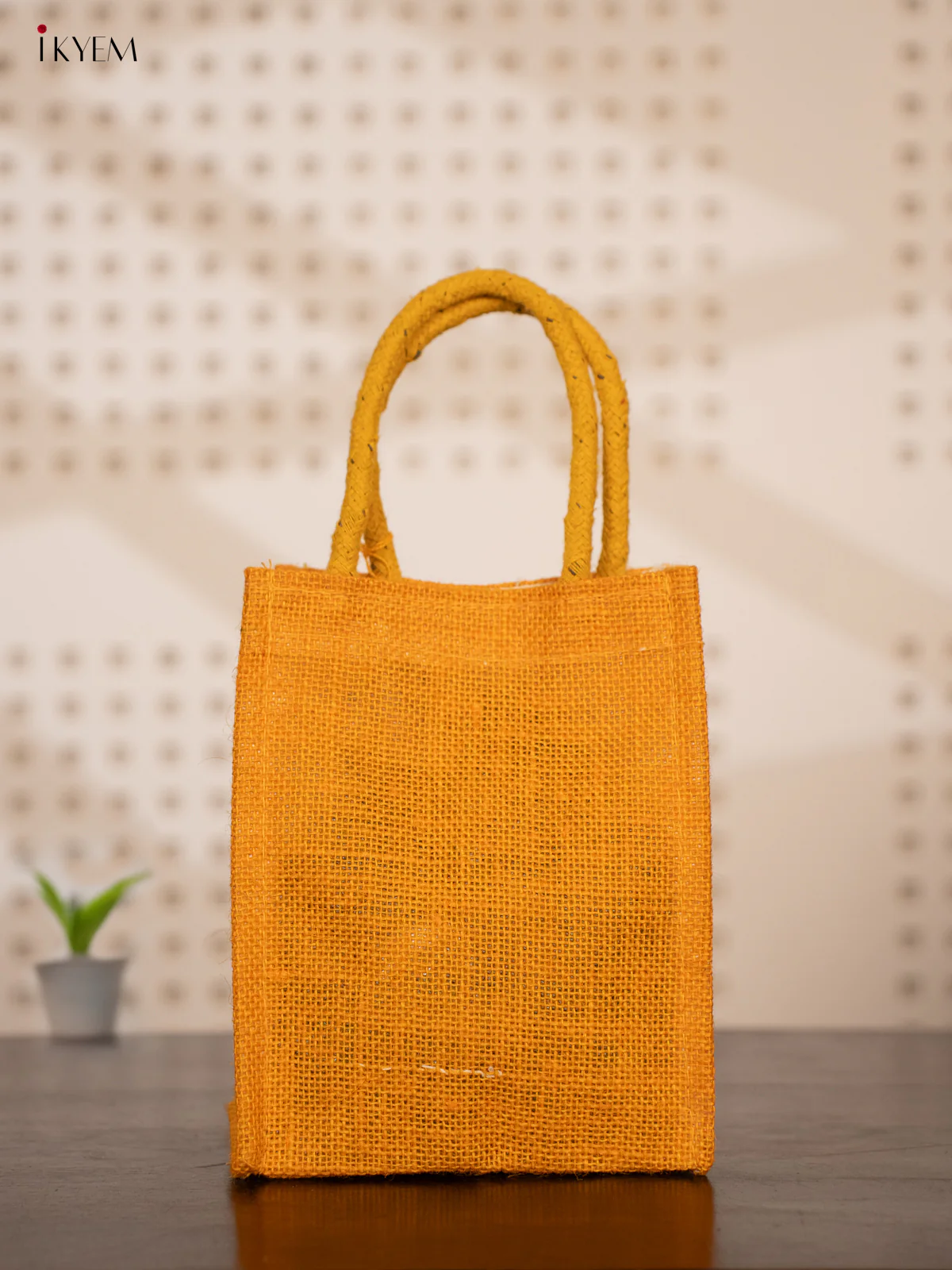 Jute bag Kolam designs with Zari -Yellow - KE21118 - Image 4