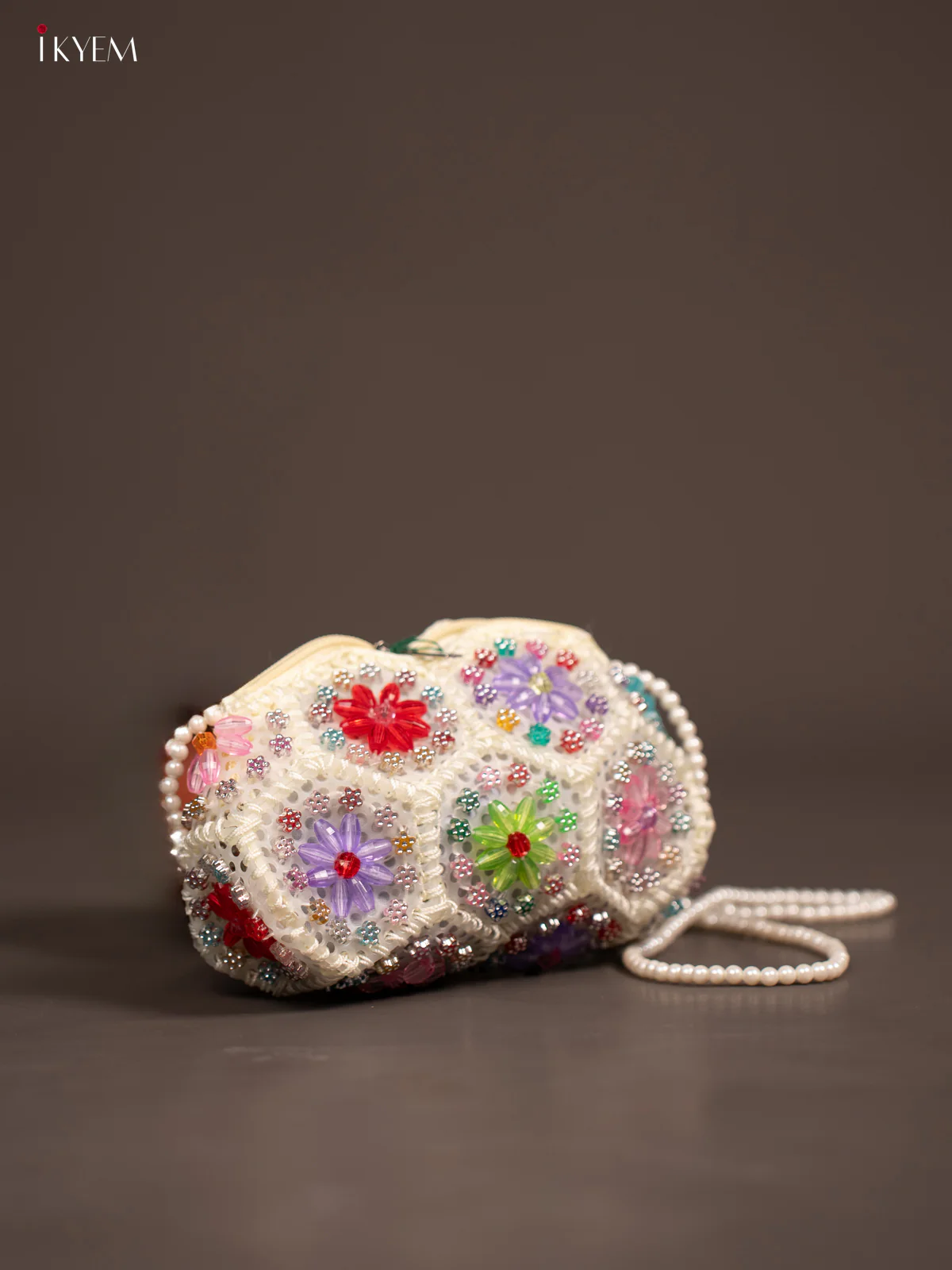 Bead Silng Bag White - Image 2