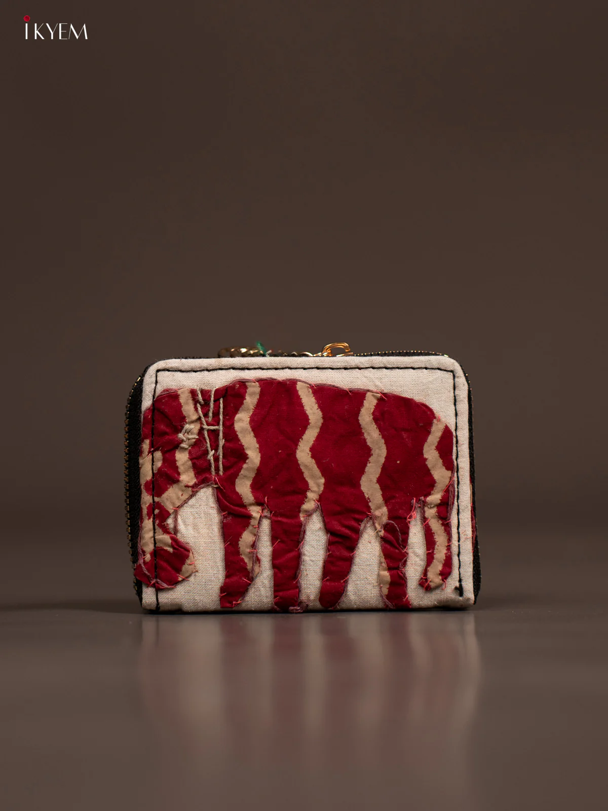 Embroidery Small Wallet - White with Maroon - KE21216