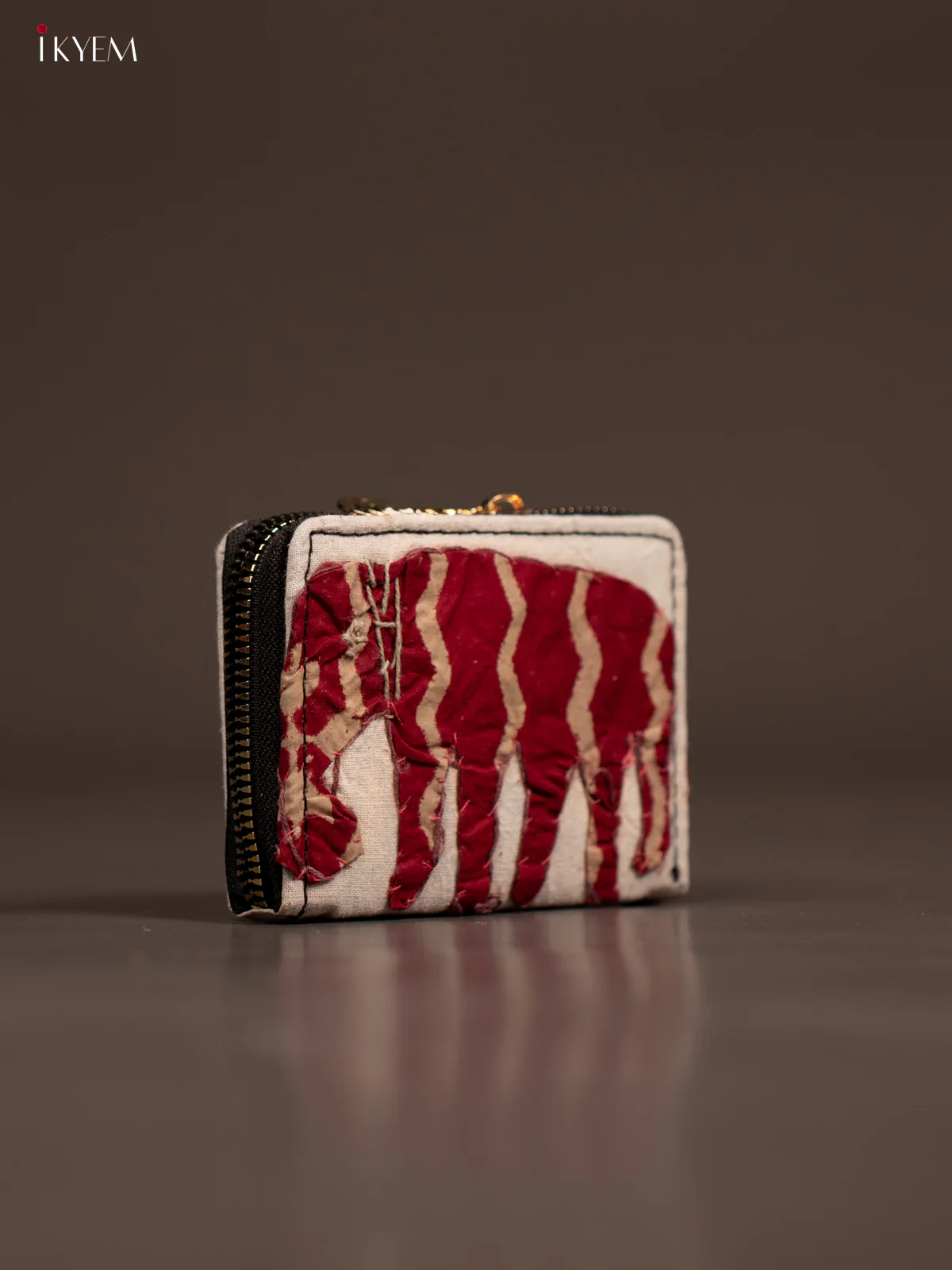 Embroidery Small Wallet - White with Maroon - KE21216 - Image 2