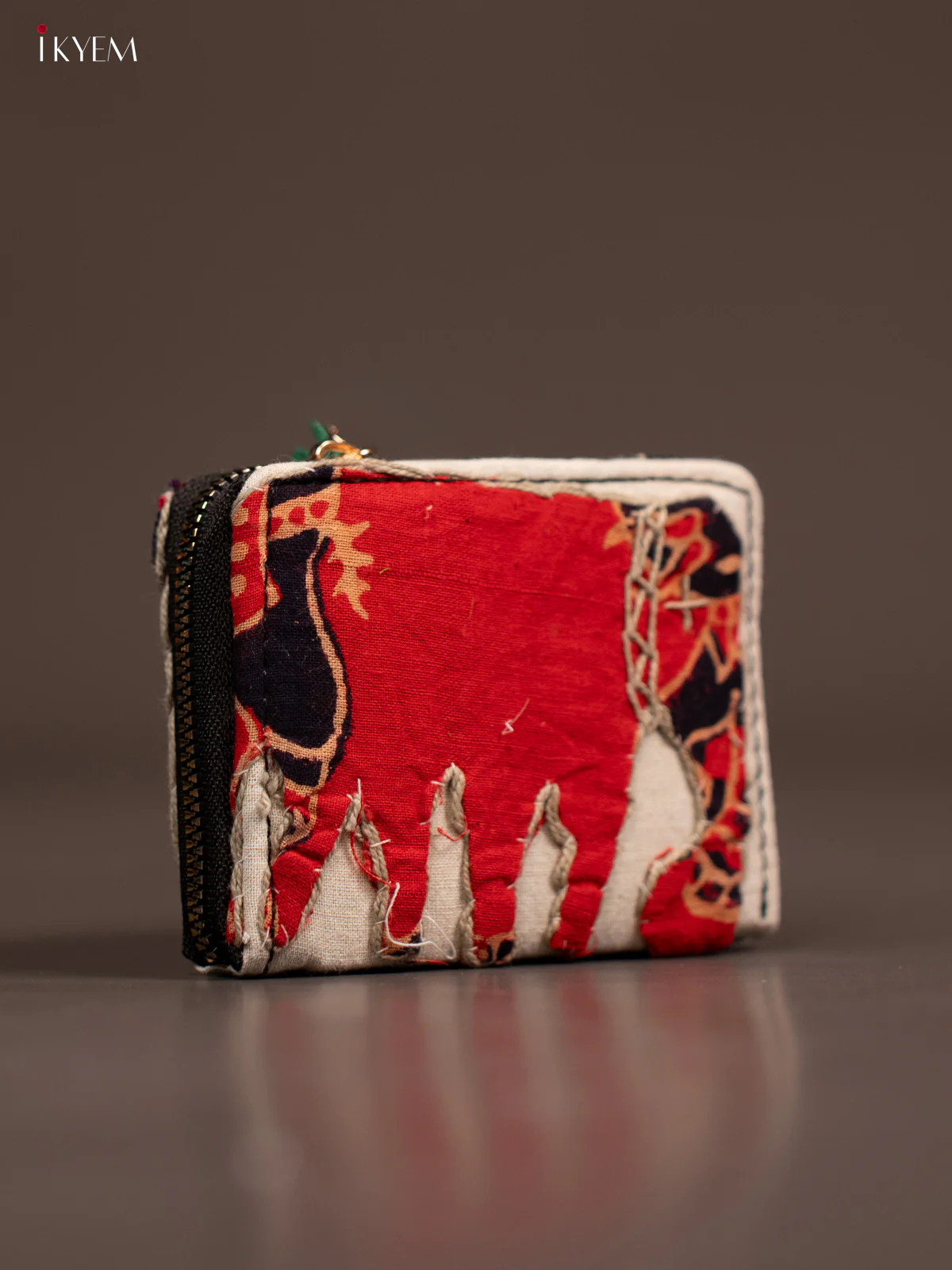 Embroidery Small Wallet - White with red - KE21228 - Image 2