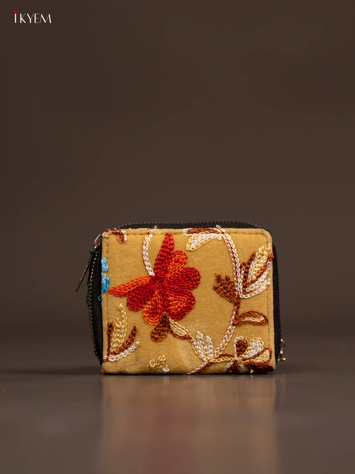 Embroidery Small Wallet - Sandal - KE21240