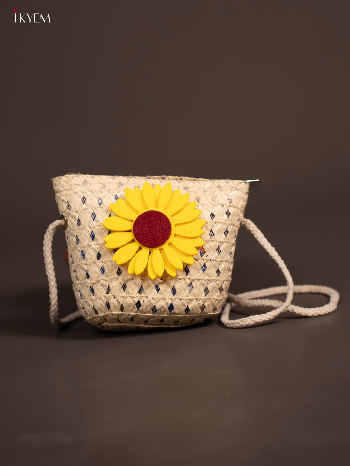 Beach Sling Bag For kids - White - KE21345